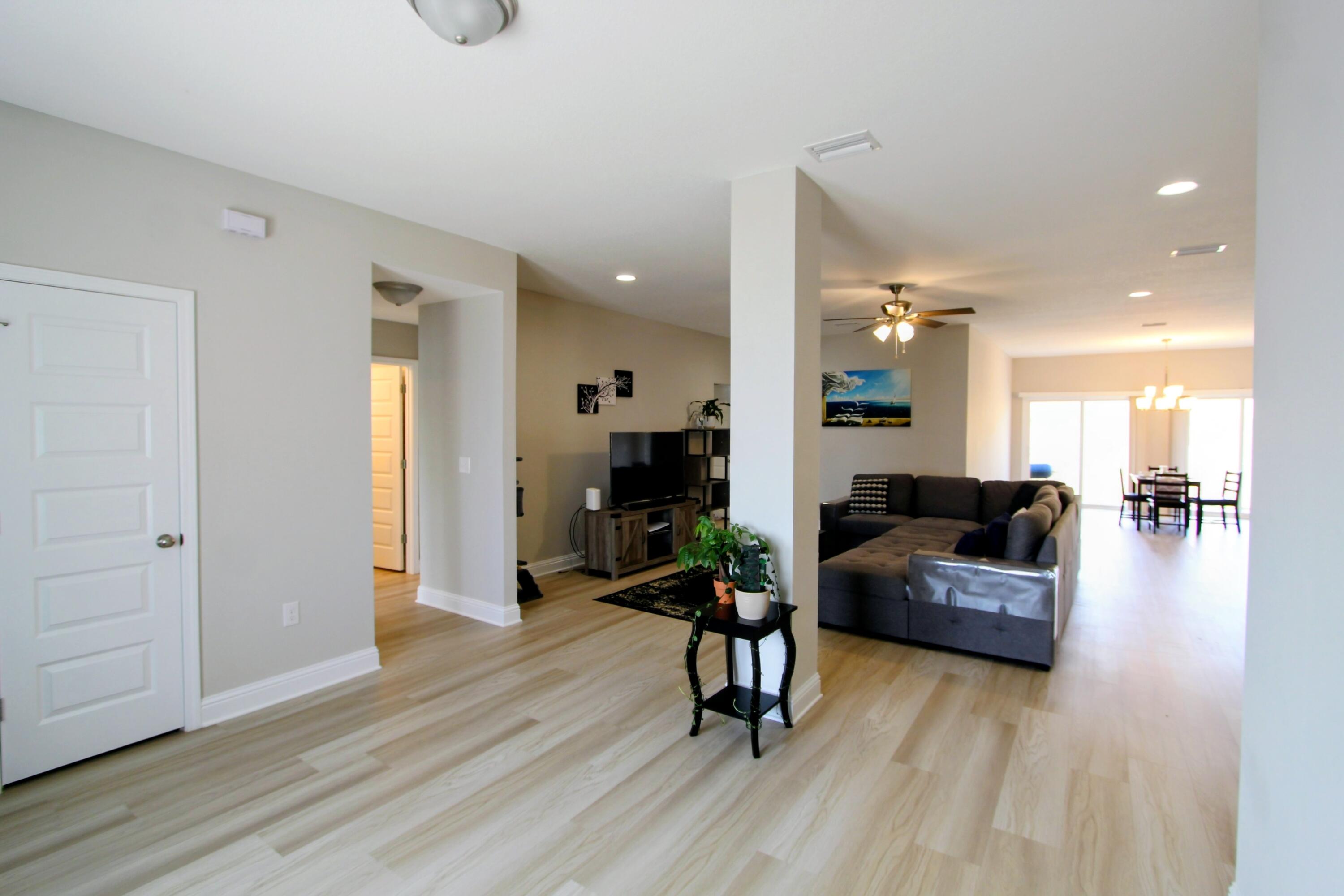 5438 Lee Farm Boulevard