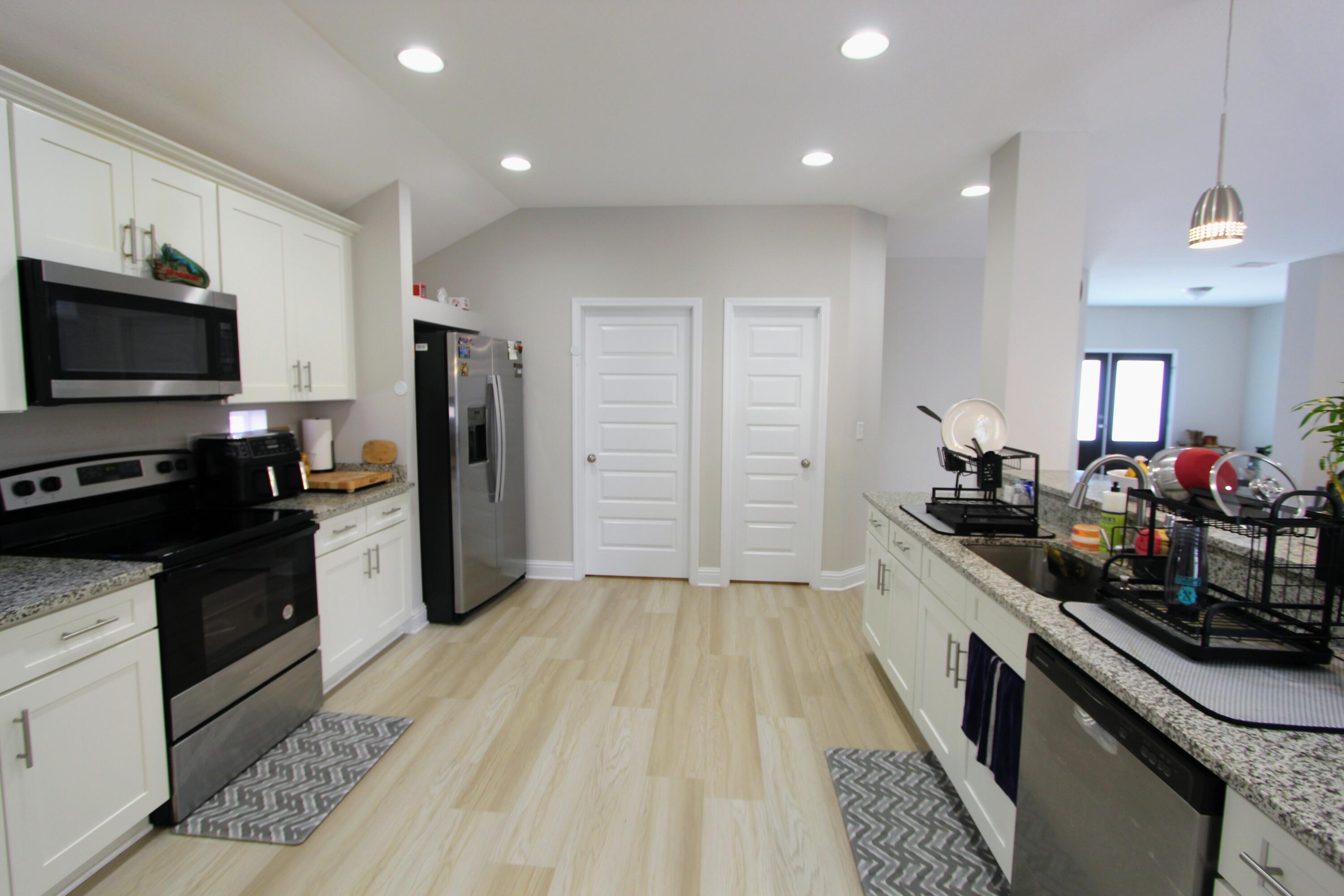 5438 Lee Farm Boulevard