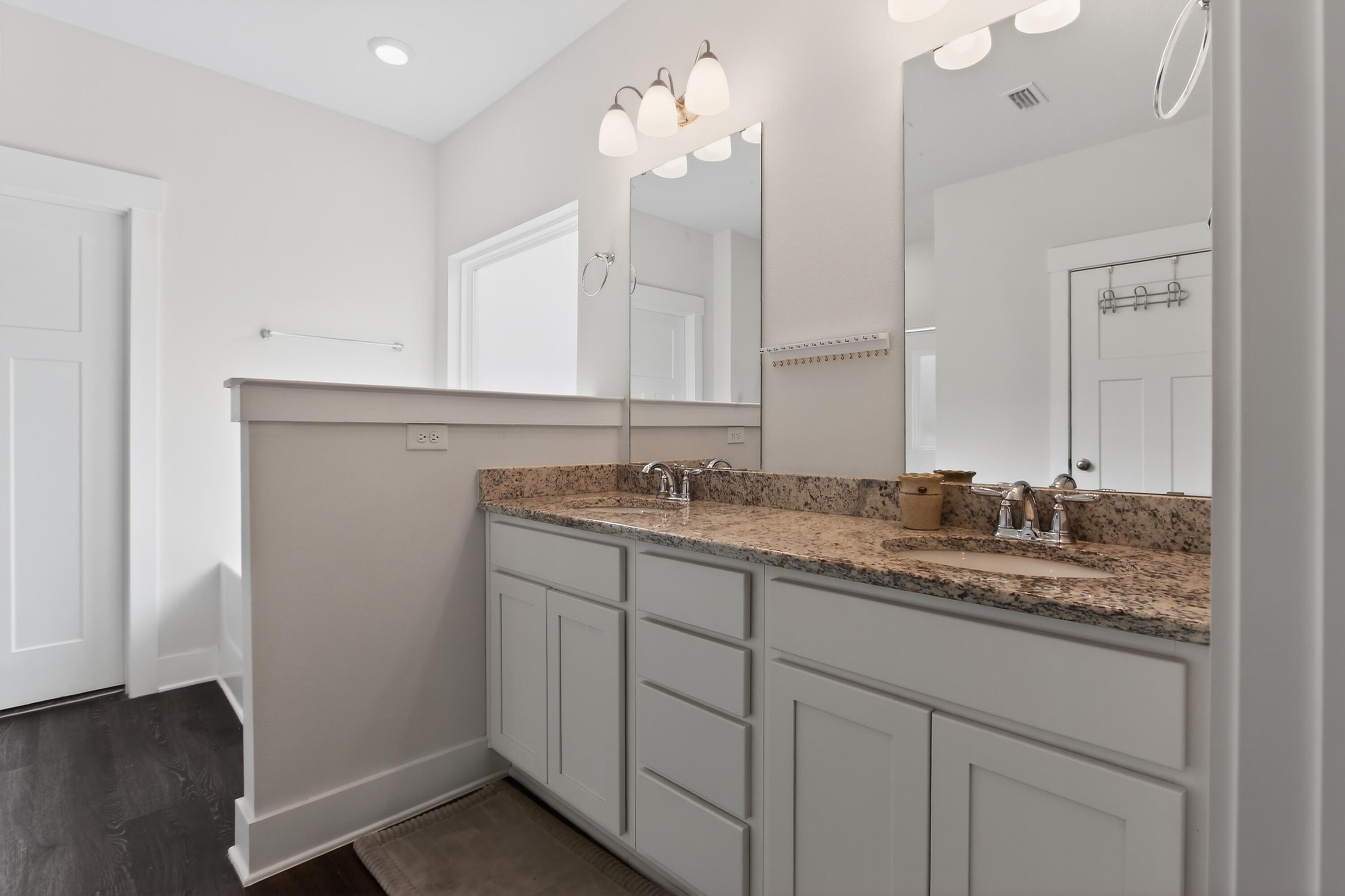 1110 Shoal River Drive