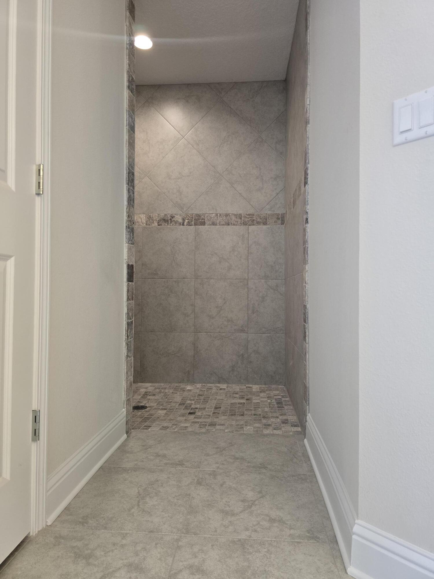 5423 E Brook Drive (LOT 21D)