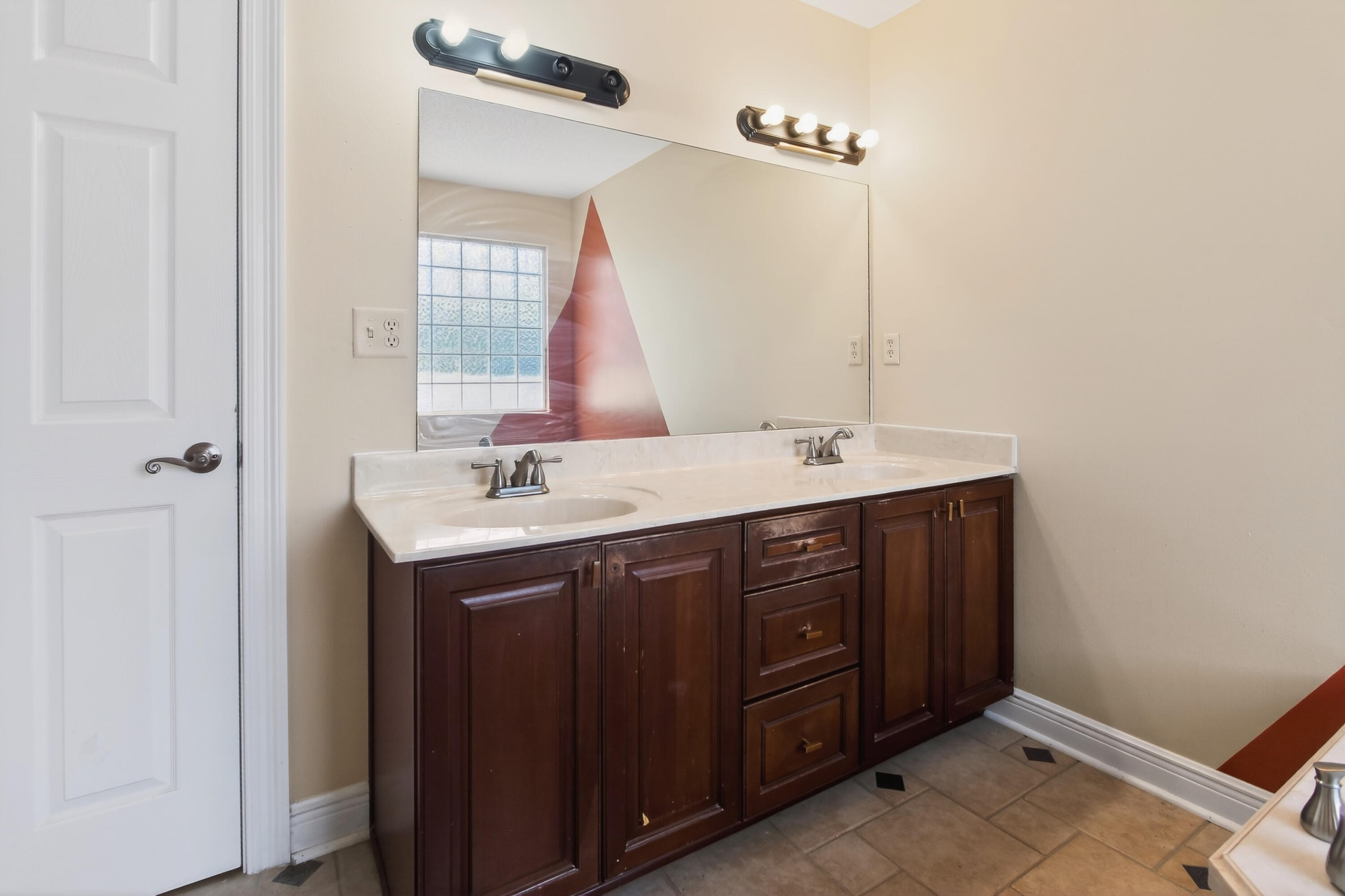 1249 Northview Drive