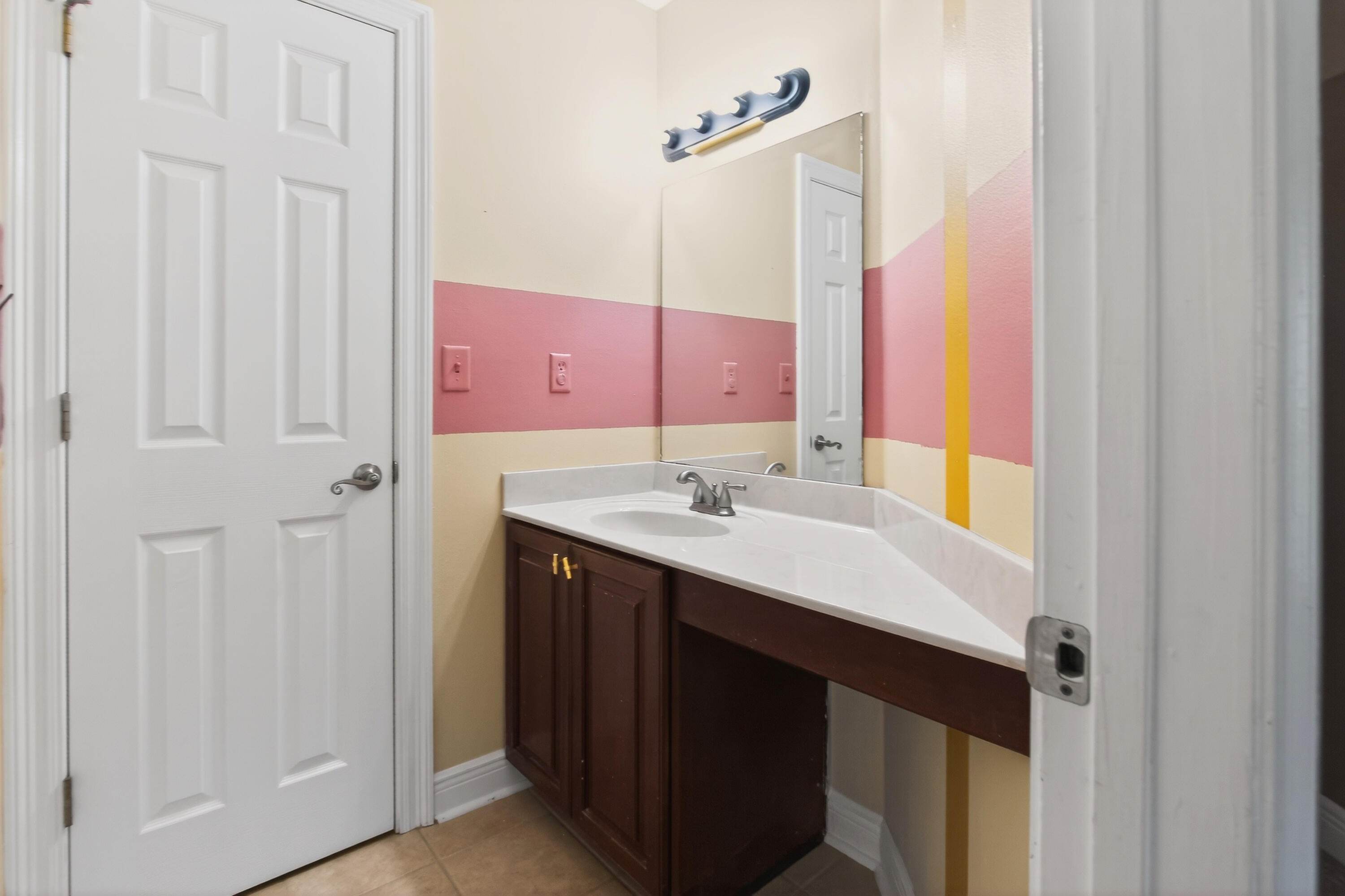 1249 Northview Drive