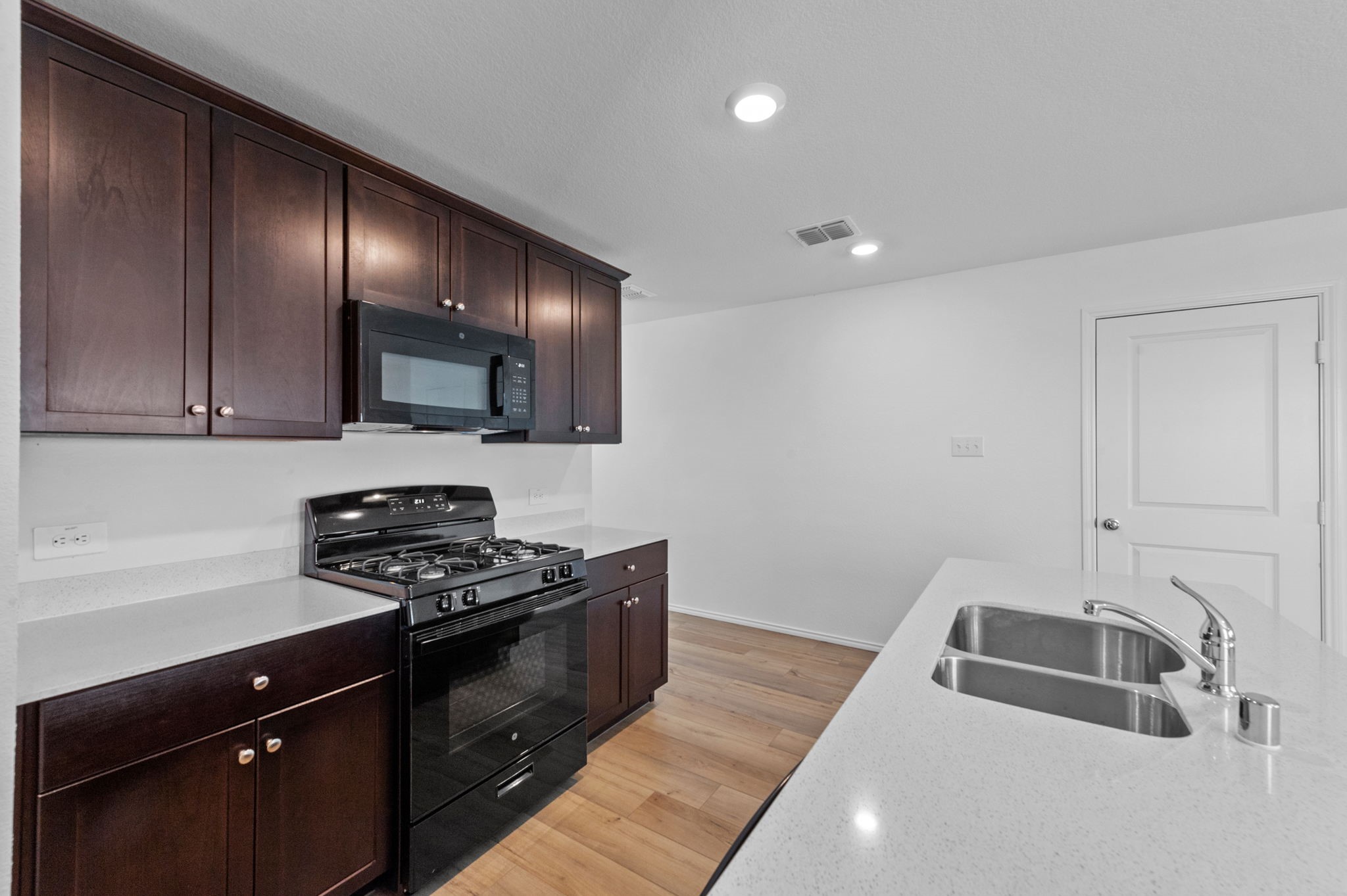 14520 Camino Real