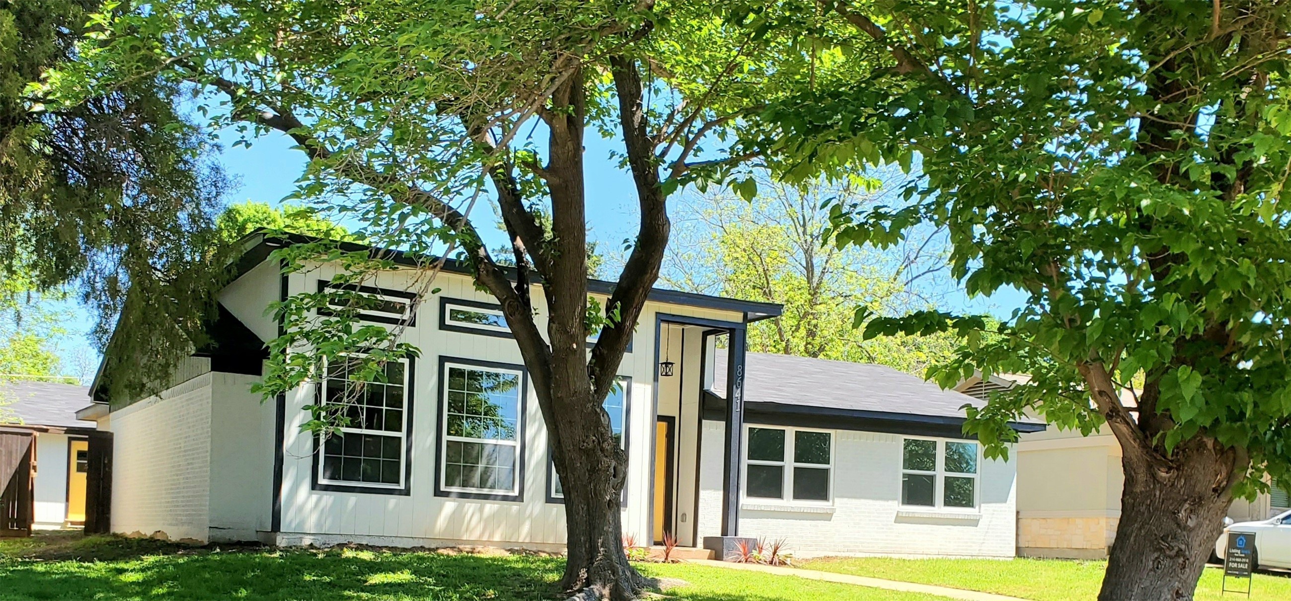 8641 Ashcroft Avenue