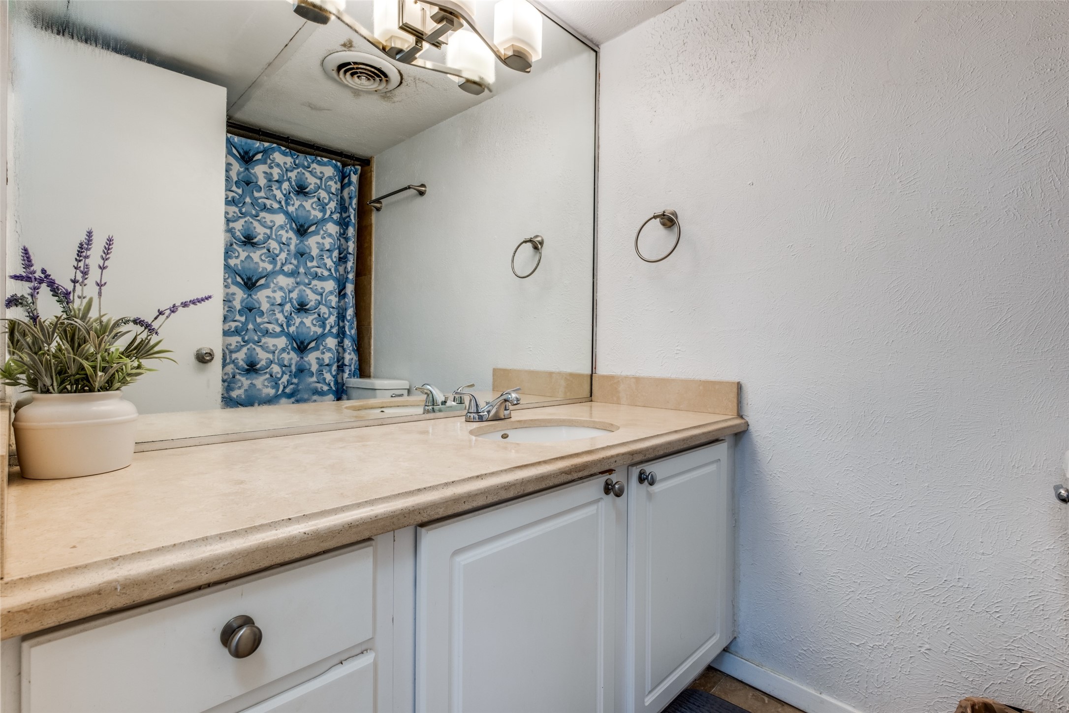 5920 Sandhurst Lane 229