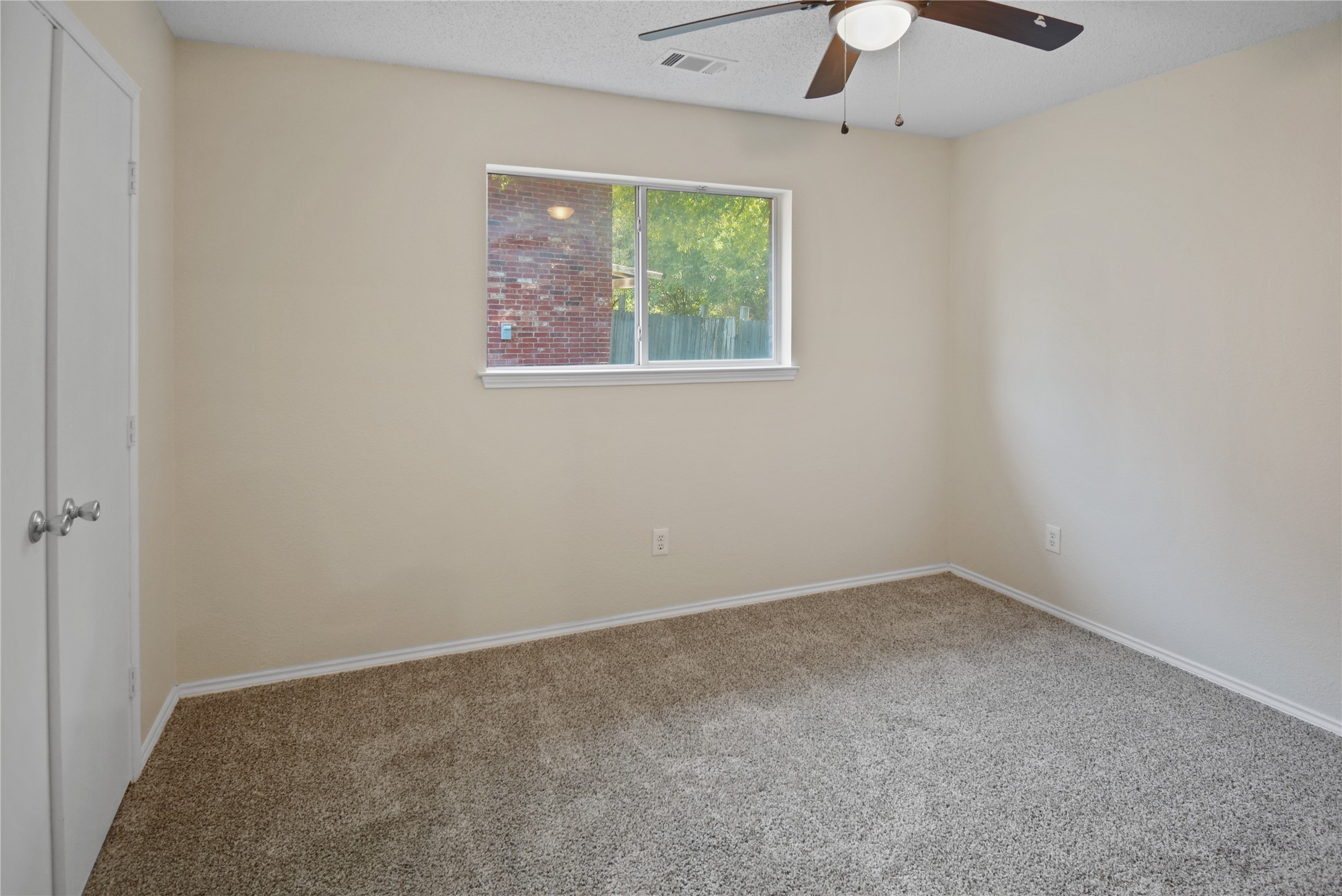 6225 Lennox Lane