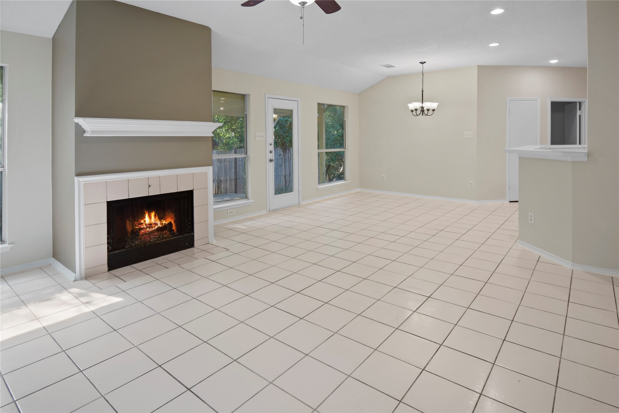 6225 Lennox Lane