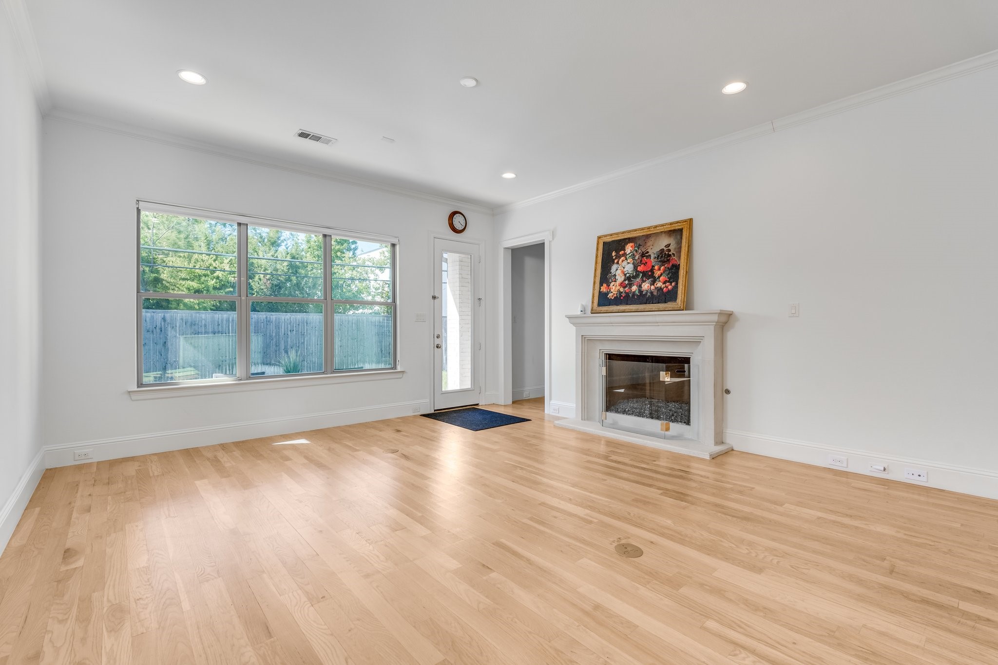 6715 Roper Street