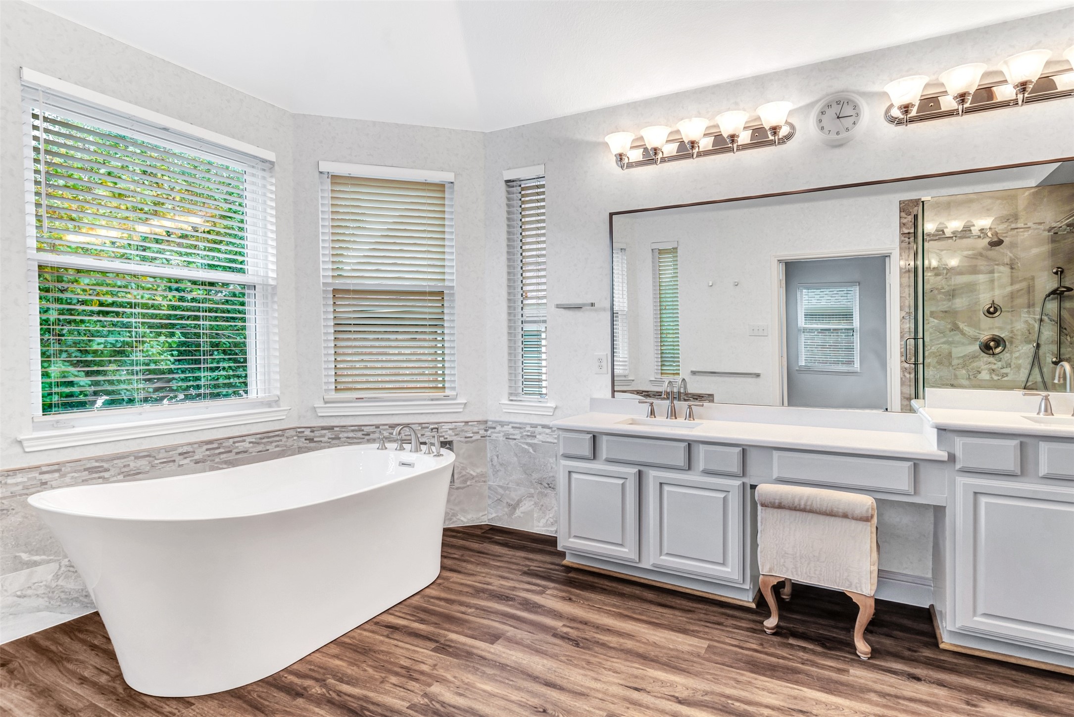 5610 Southampton Drive