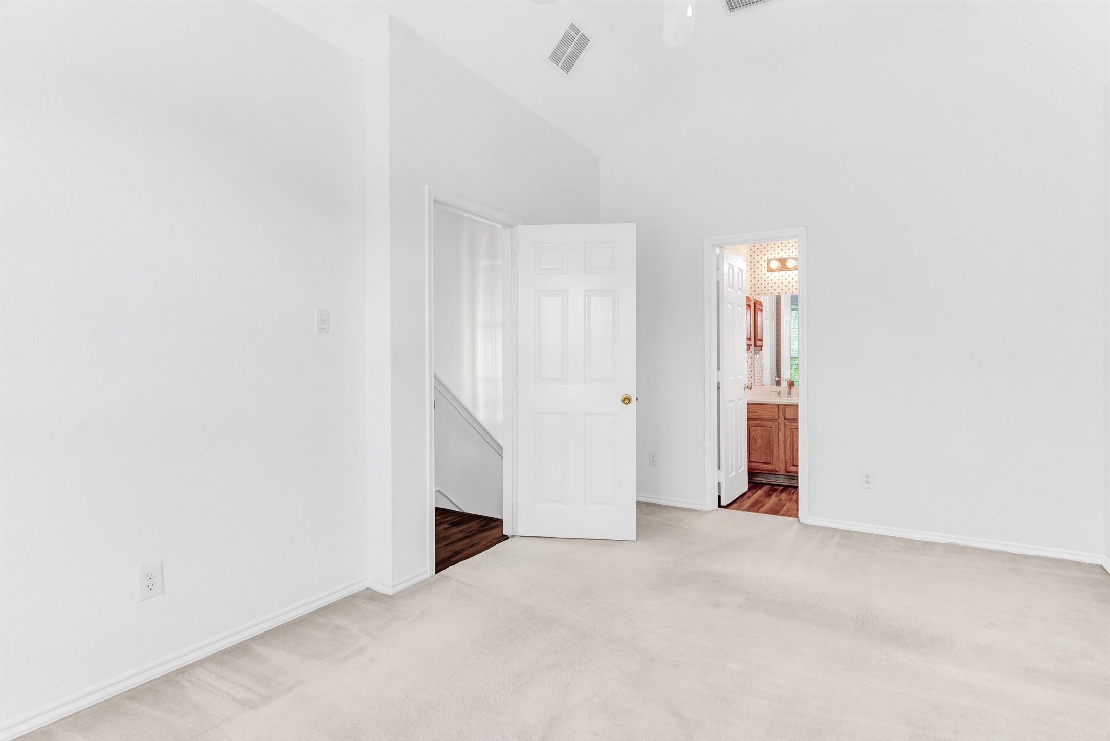 5610 Southampton Drive