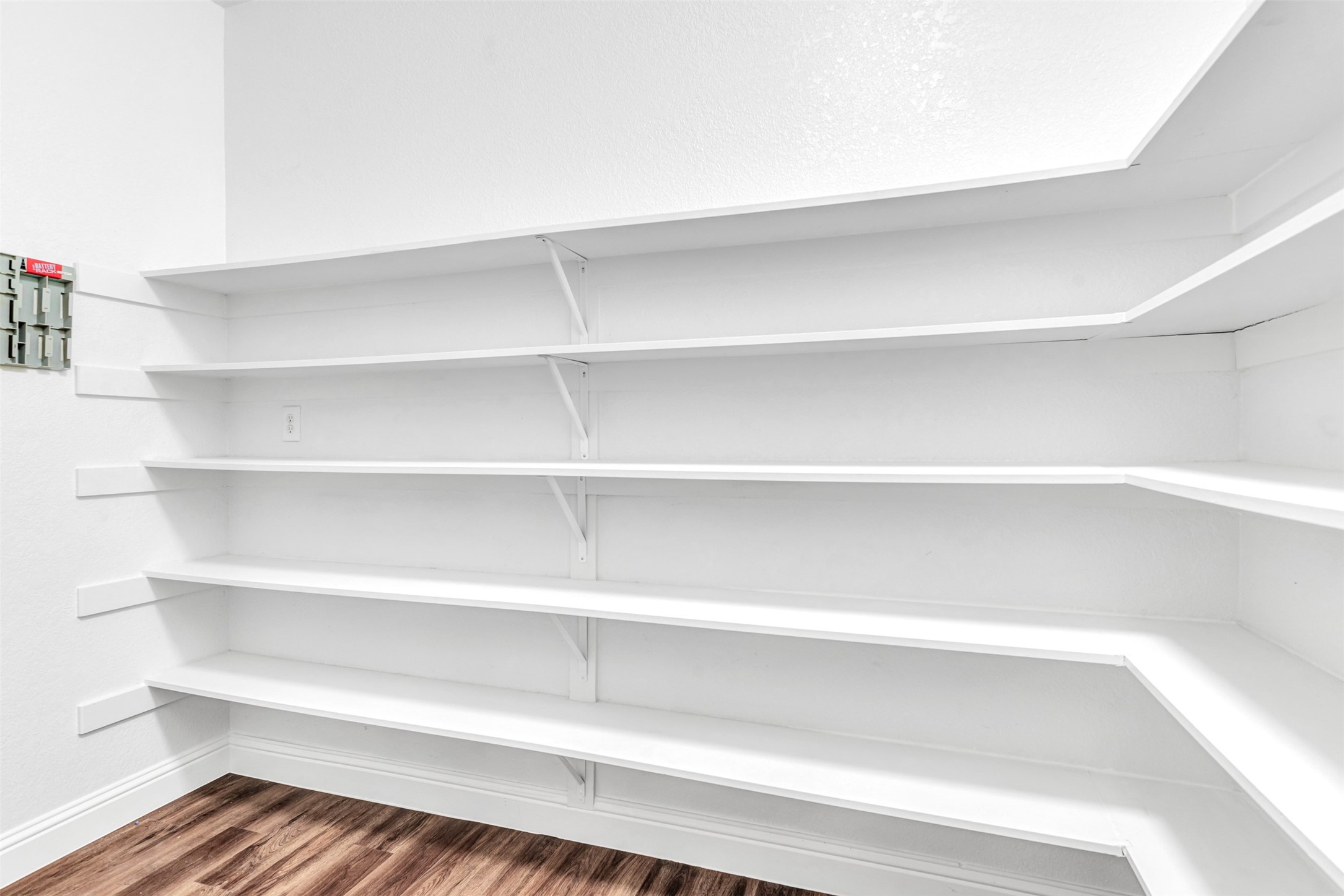 5610 Southampton Drive