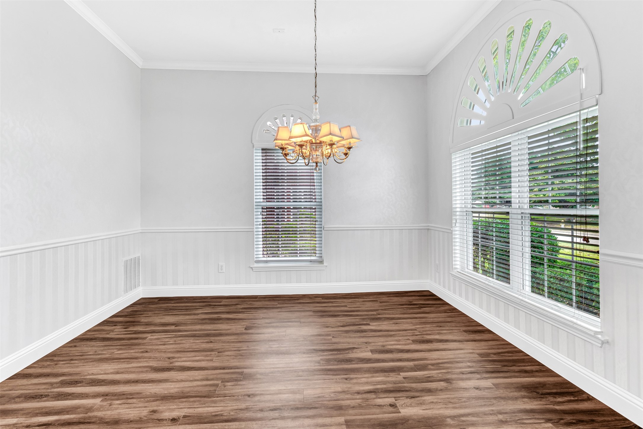 5610 Southampton Drive