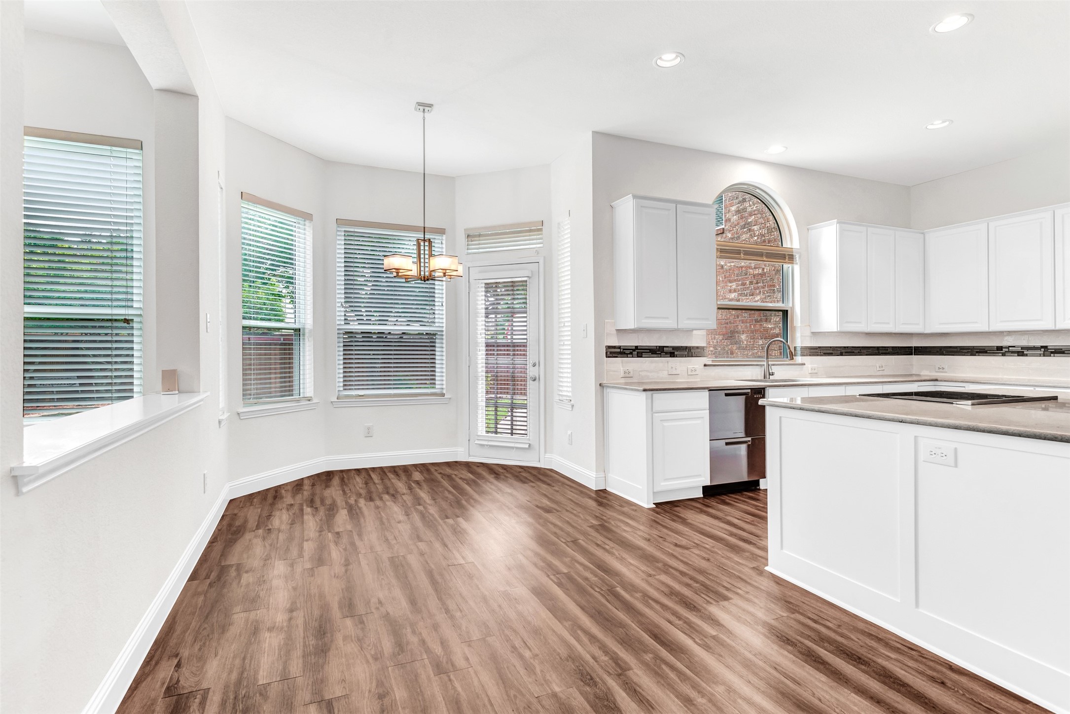 5610 Southampton Drive