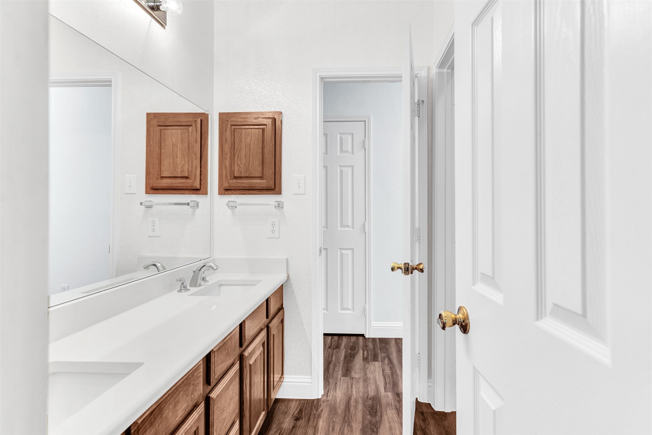 5610 Southampton Drive