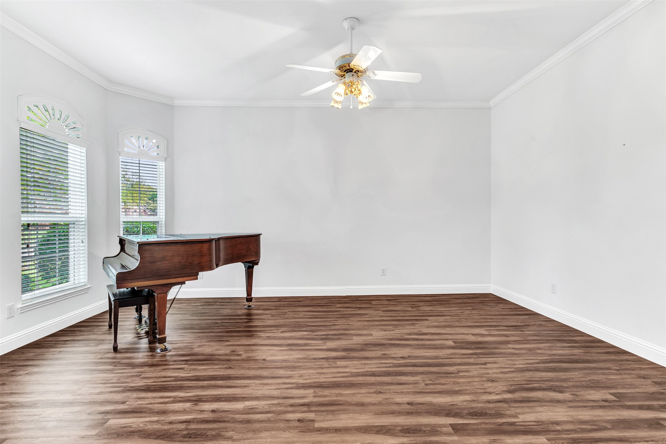 5610 Southampton Drive