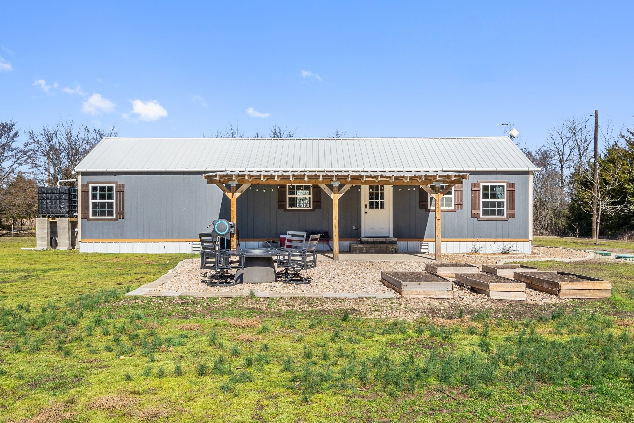 1390 County Road 2850