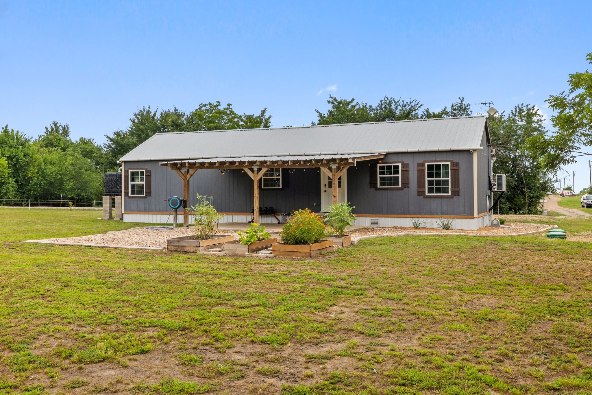 1390 County Road 2850