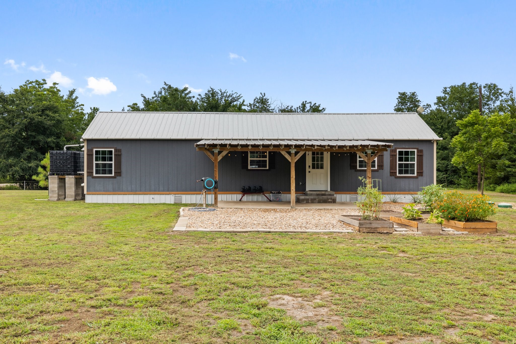 1390 County Road 2850