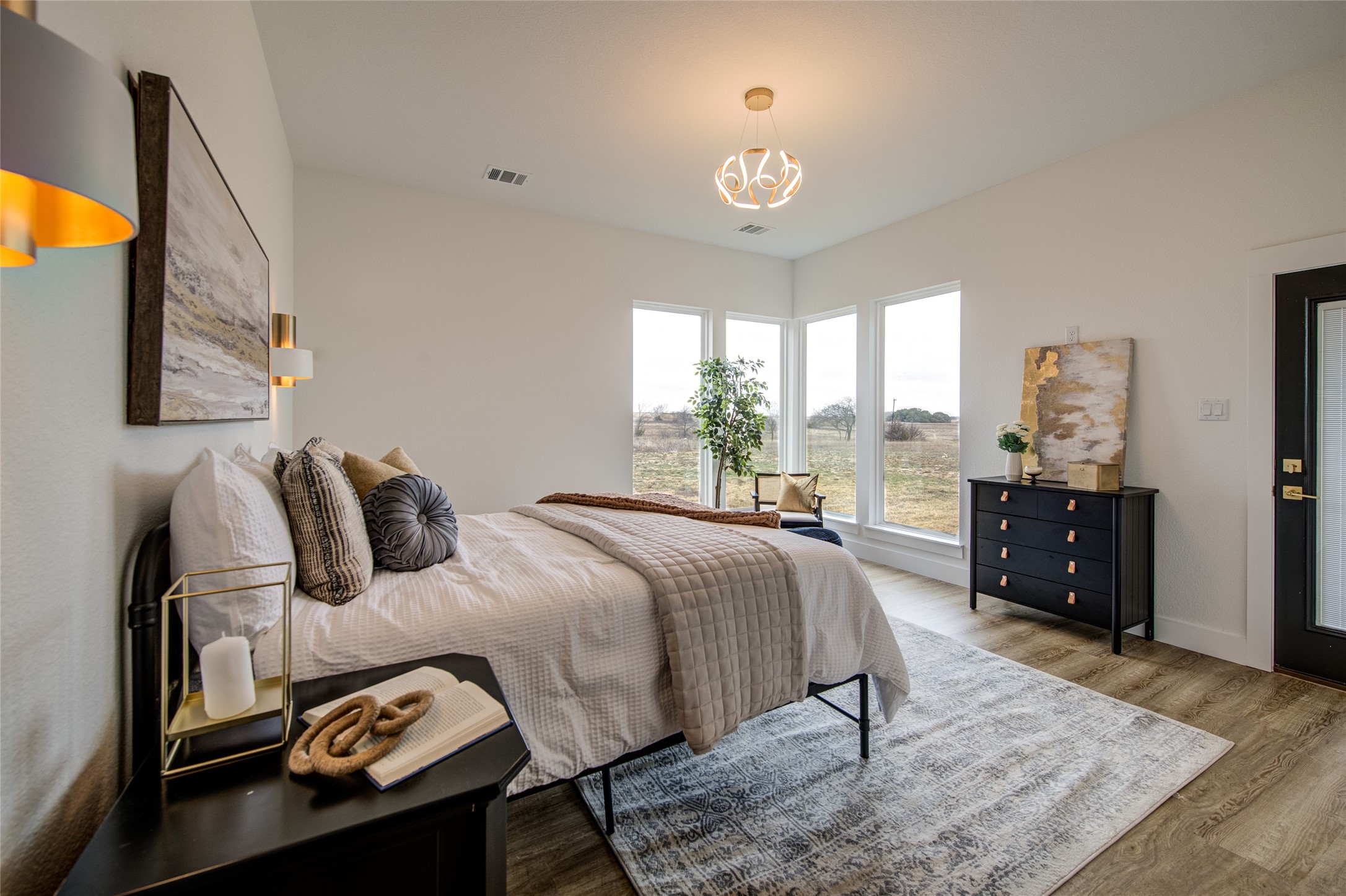 121 Kristina Boulevard