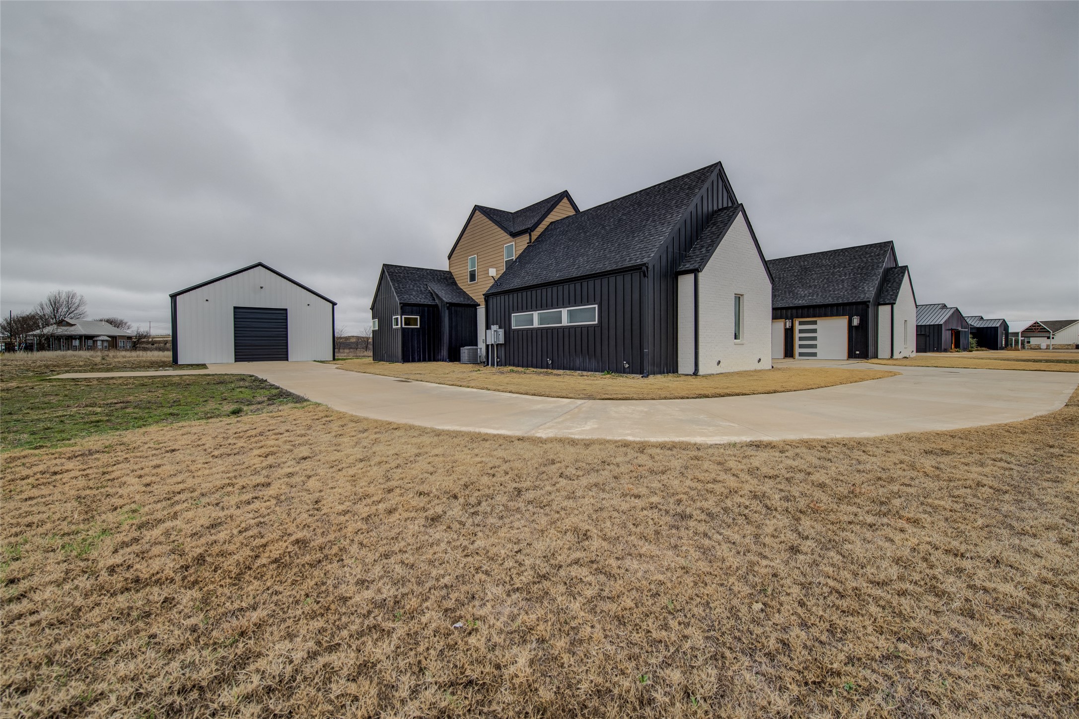 121 Kristina Boulevard