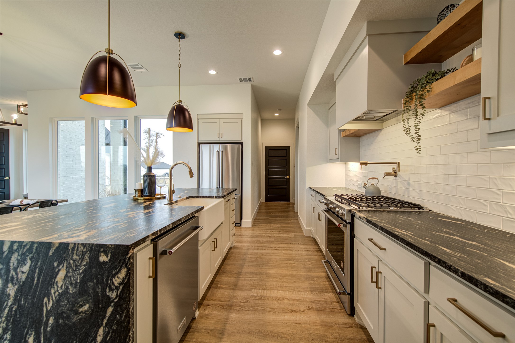 121 Kristina Boulevard