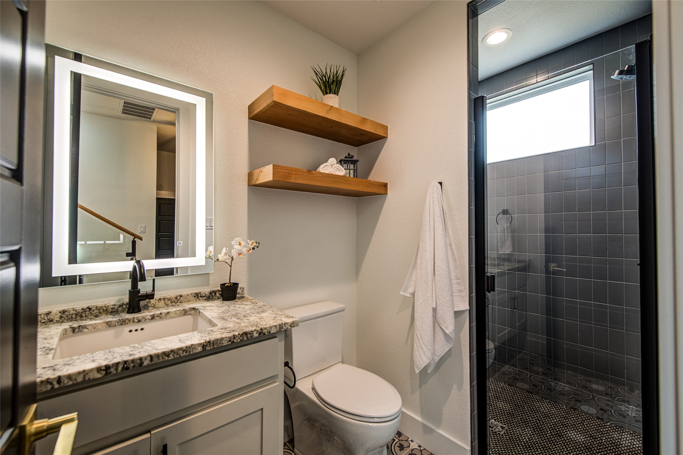 121 Kristina Boulevard