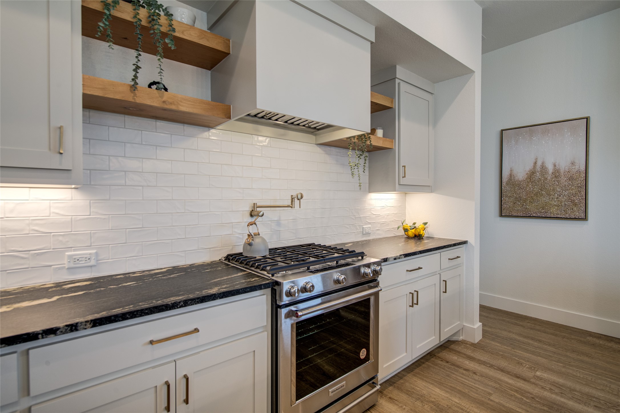 121 Kristina Boulevard