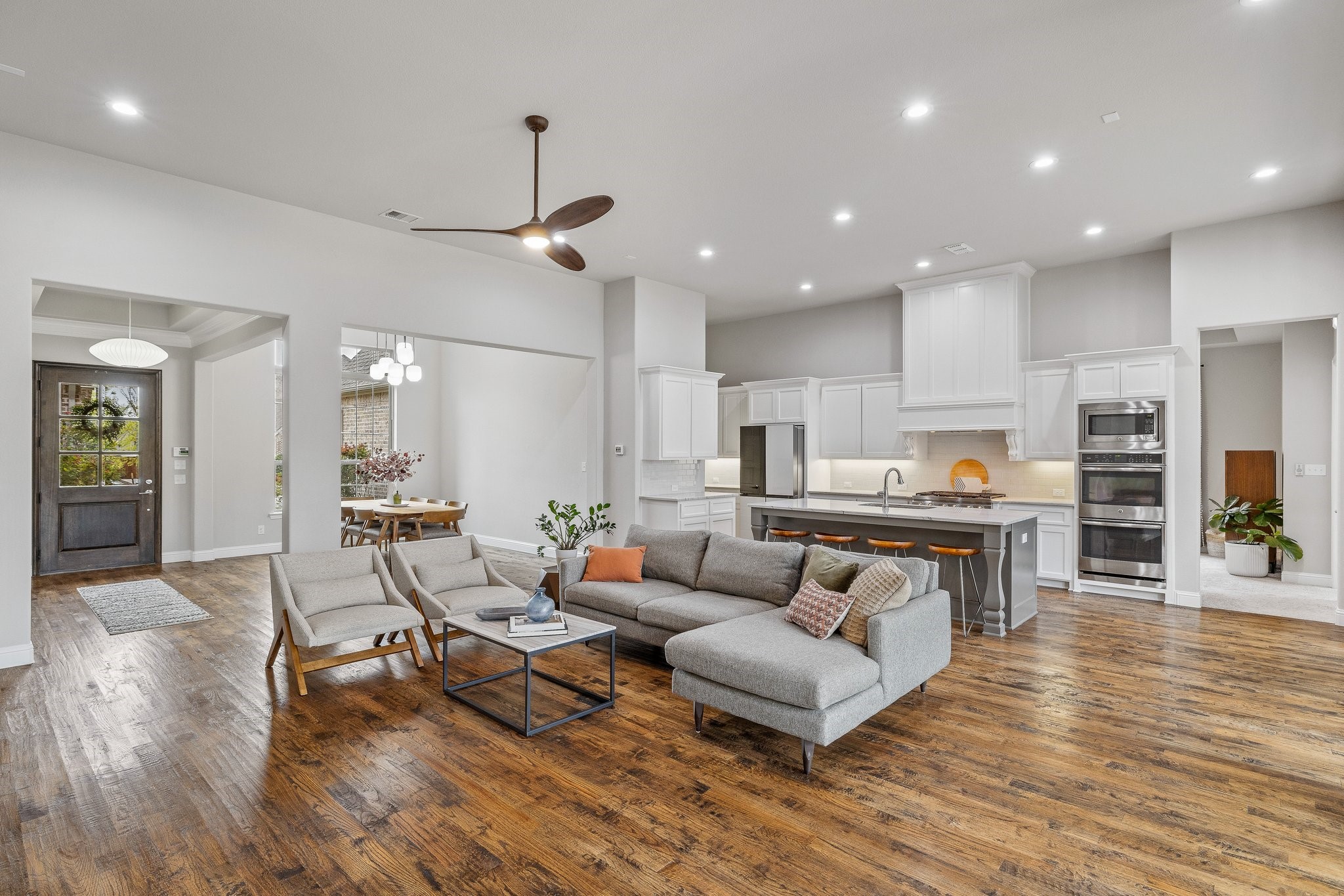 2710 Seabiscuit Road