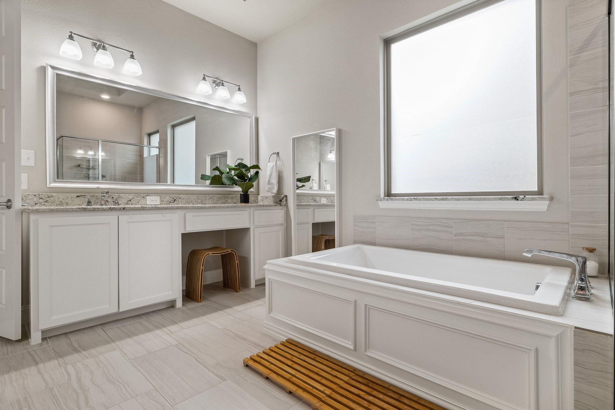 2710 Seabiscuit Road