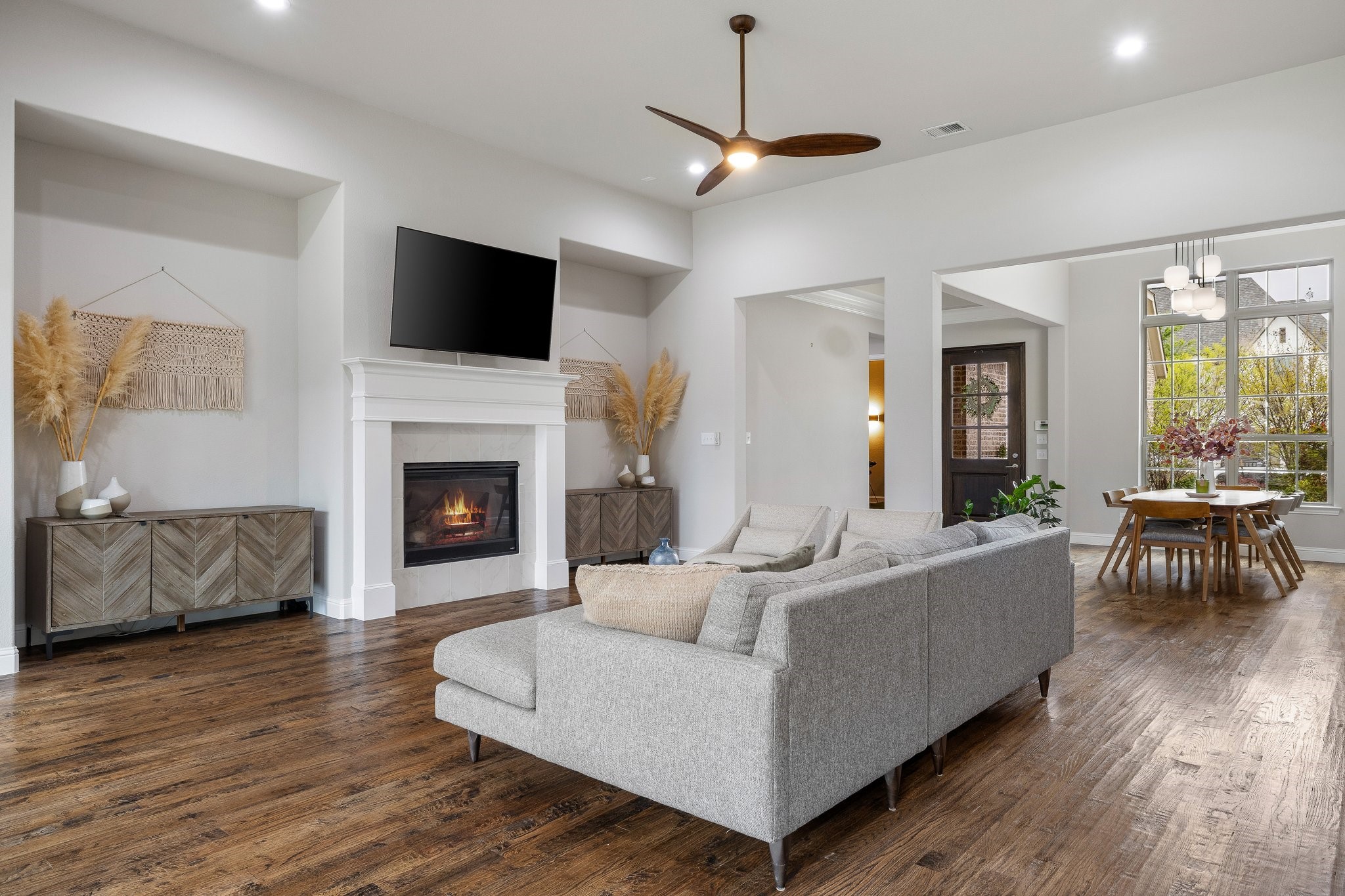 2710 Seabiscuit Road