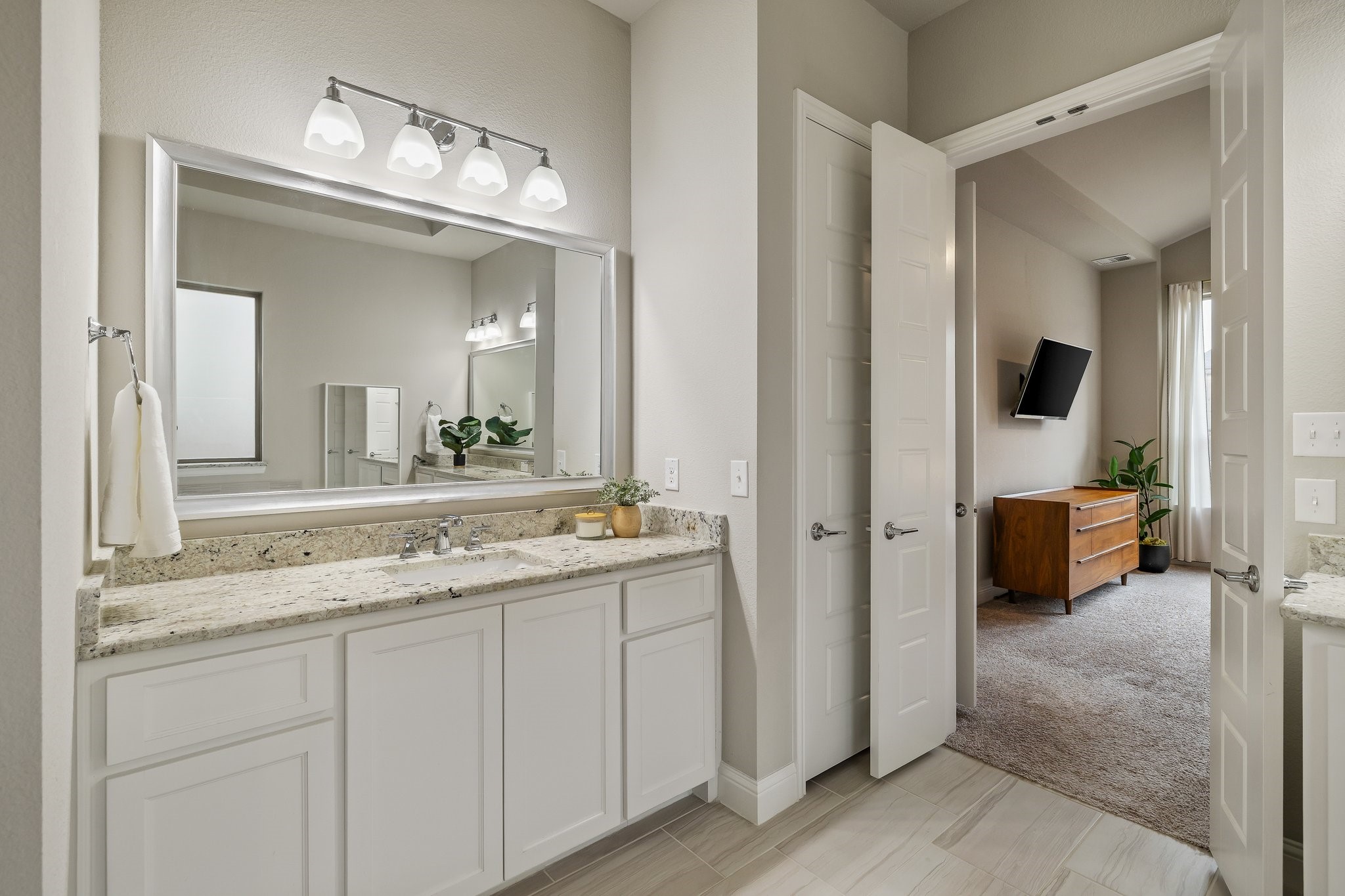 2710 Seabiscuit Road