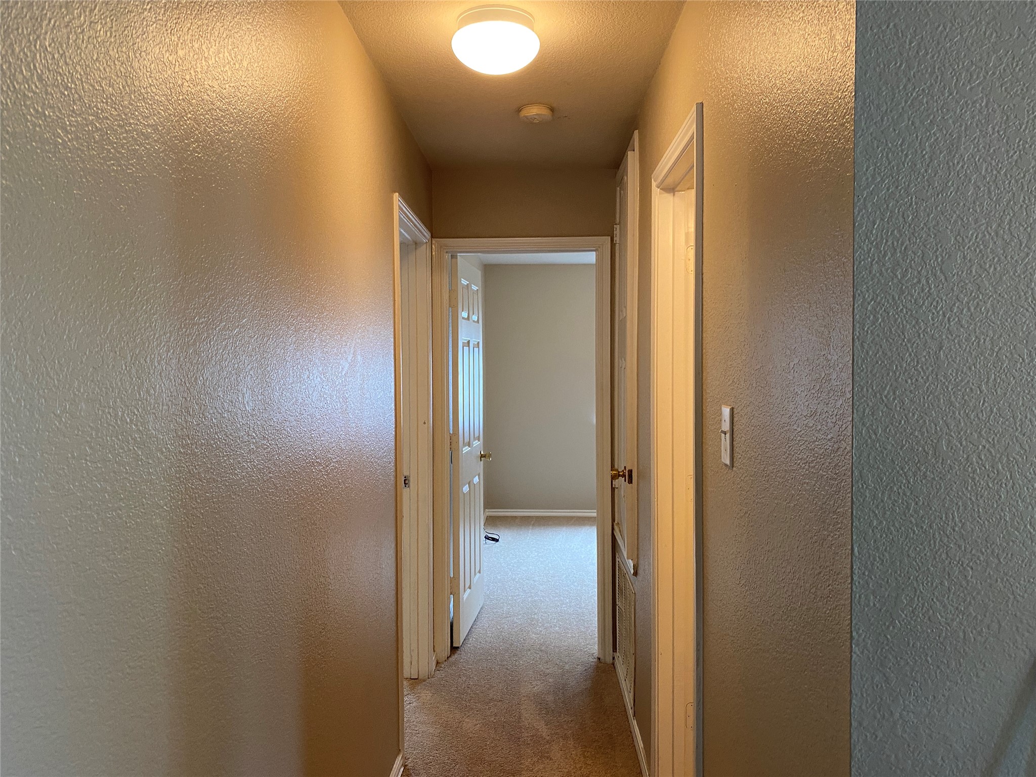 2622 Buckskin Drive