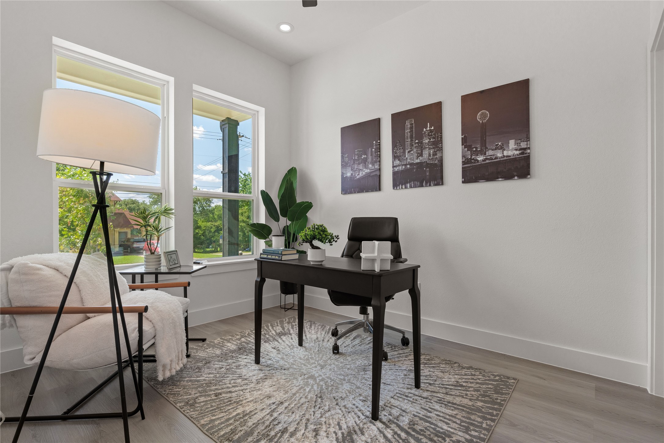 403 S Kentucky Street