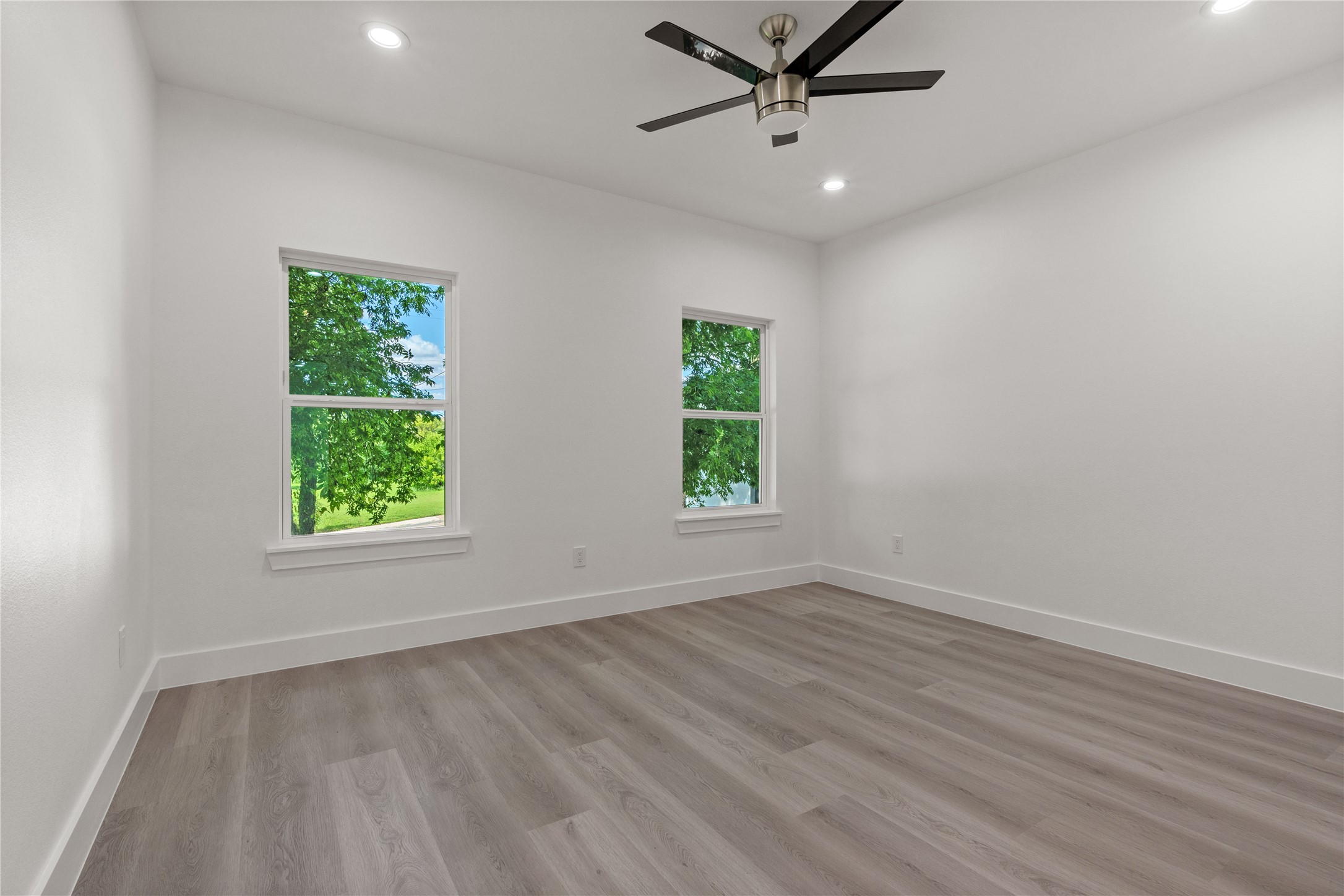 403 S Kentucky Street