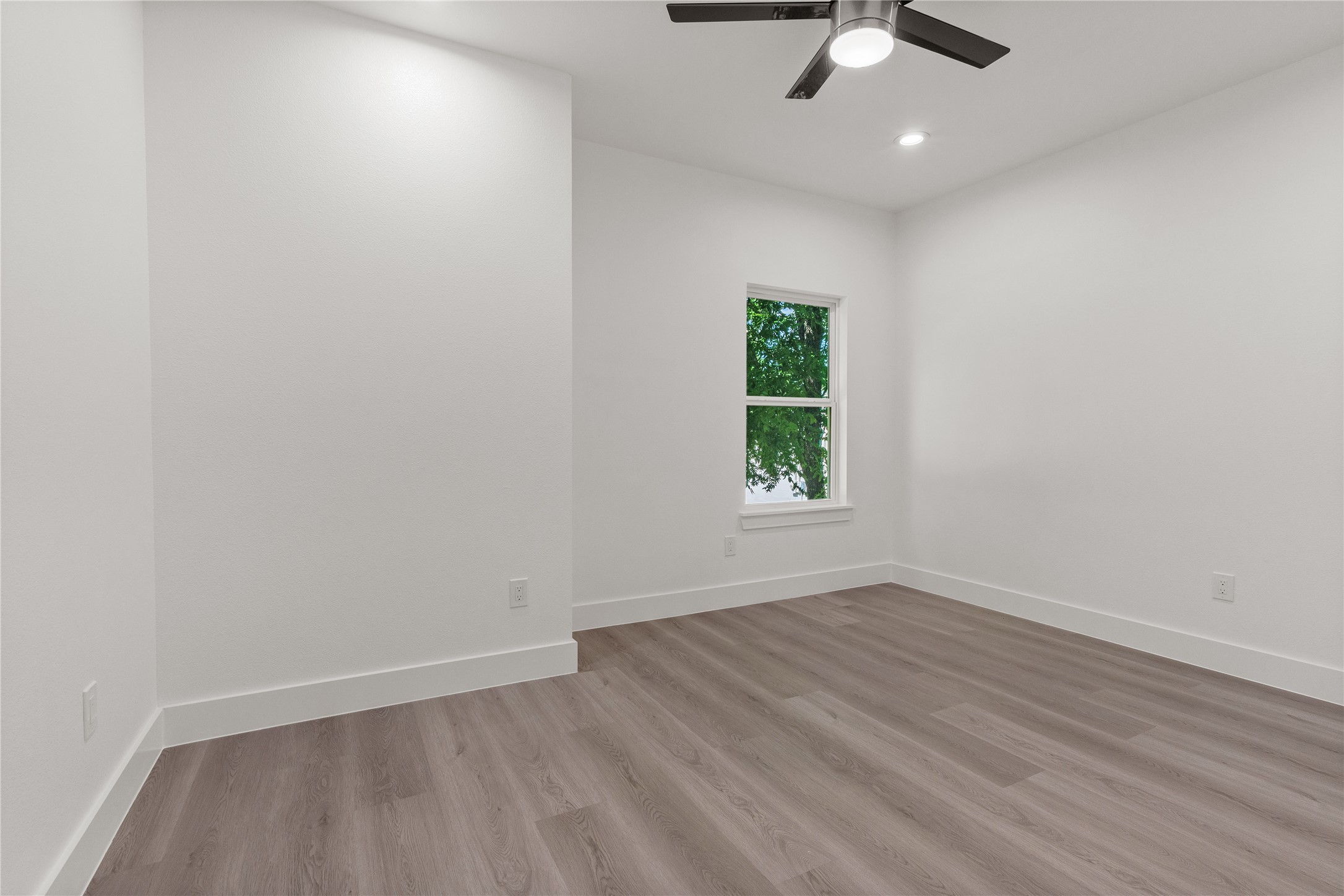 403 S Kentucky Street