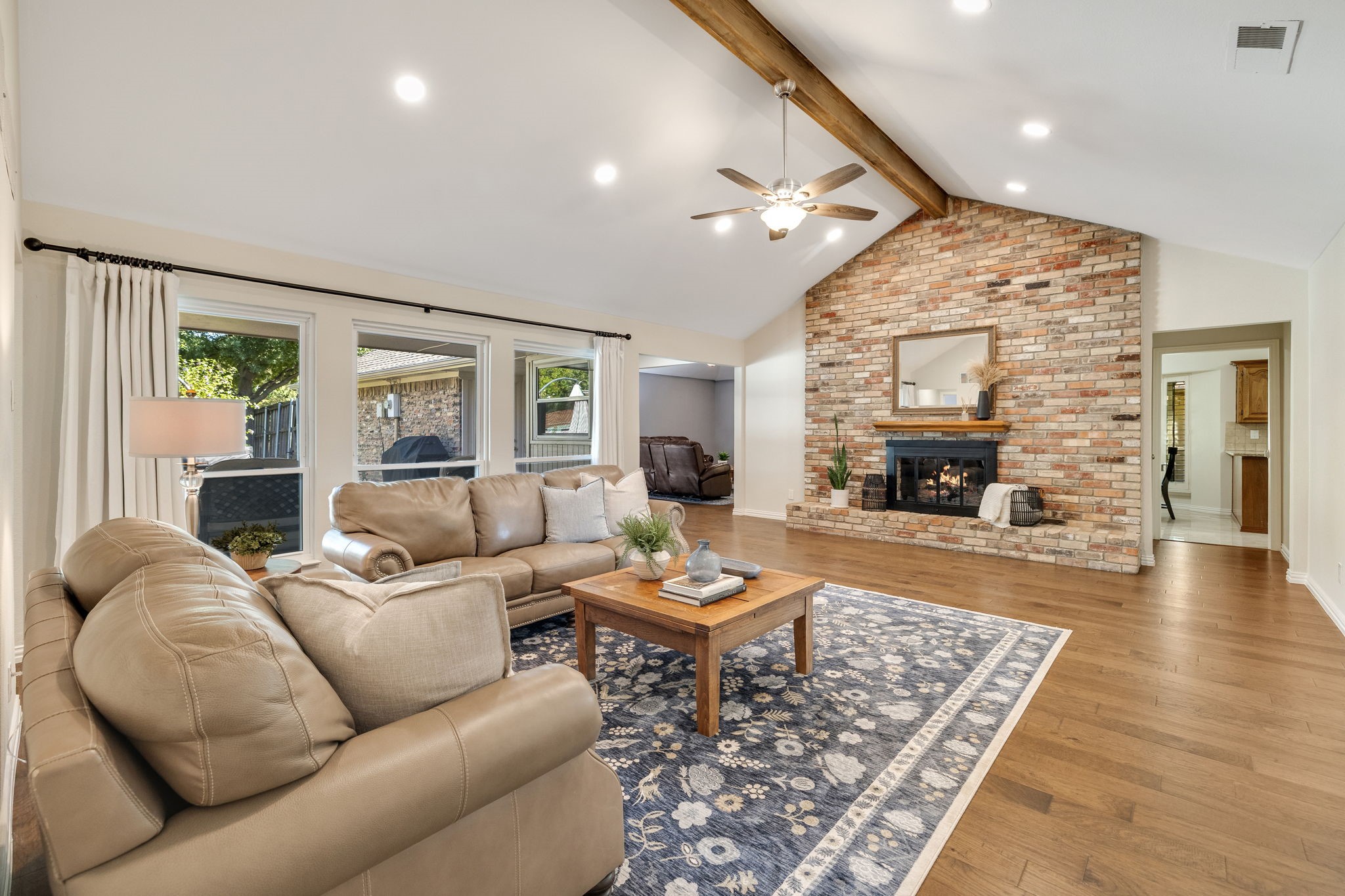 2421 Webster Drive