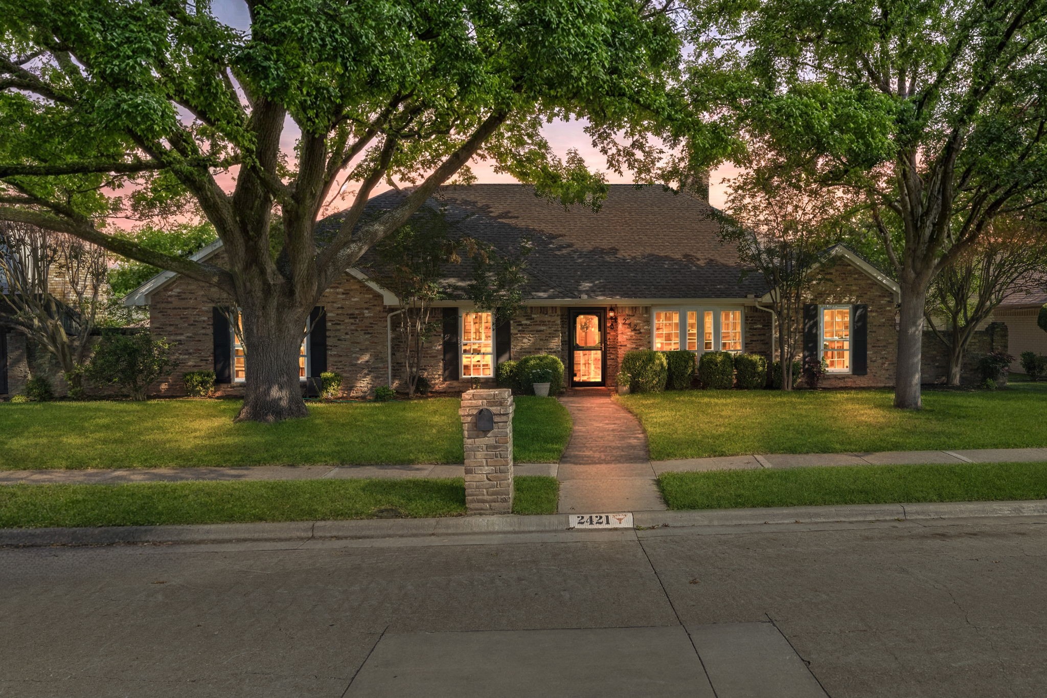 2421 Webster Drive