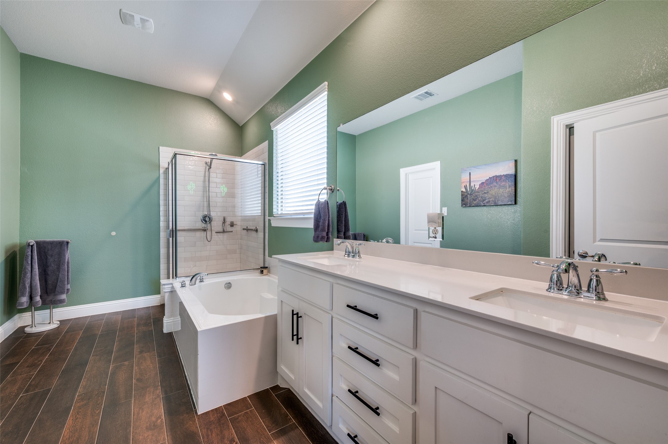 2901 Log Cabin Drive