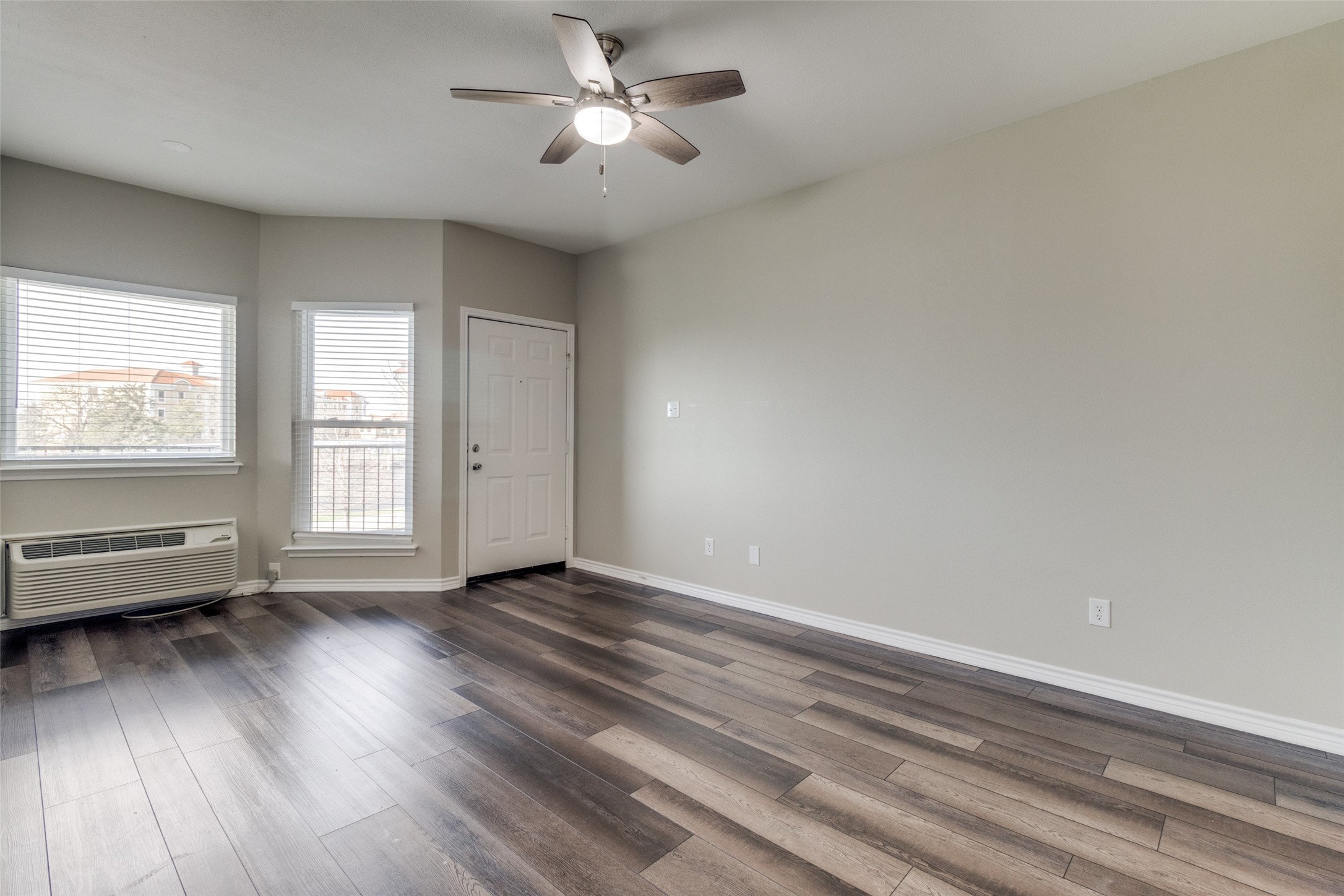 2164 Tanglewood Boulevard D 210
