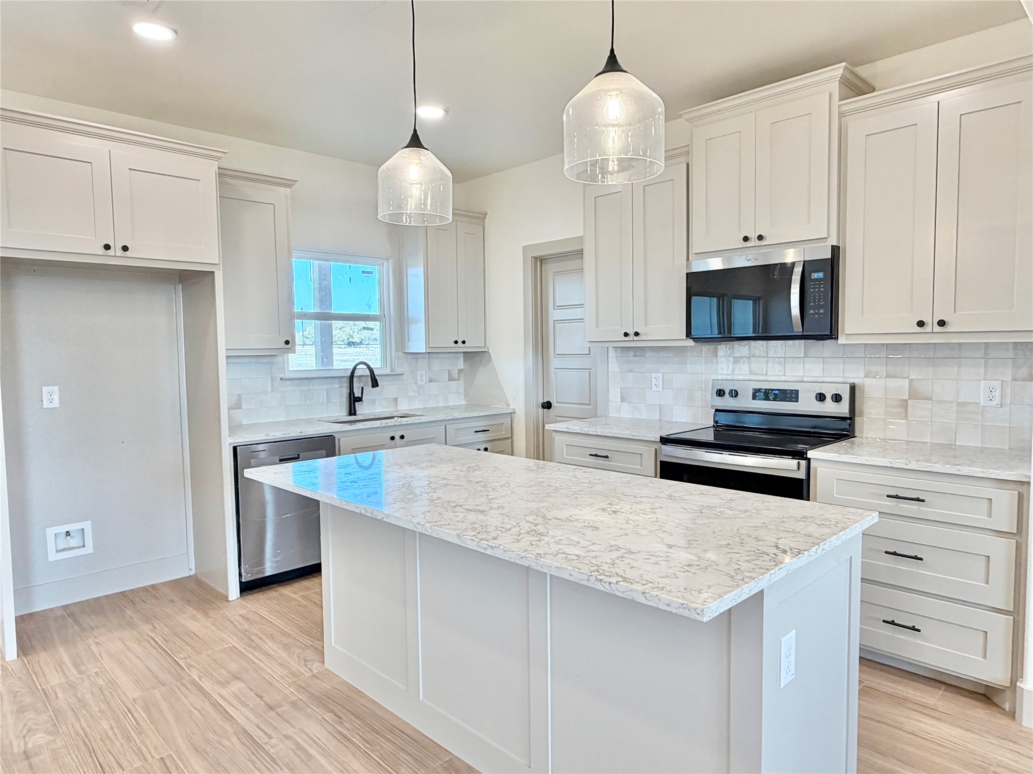 1009 Sabrina Court