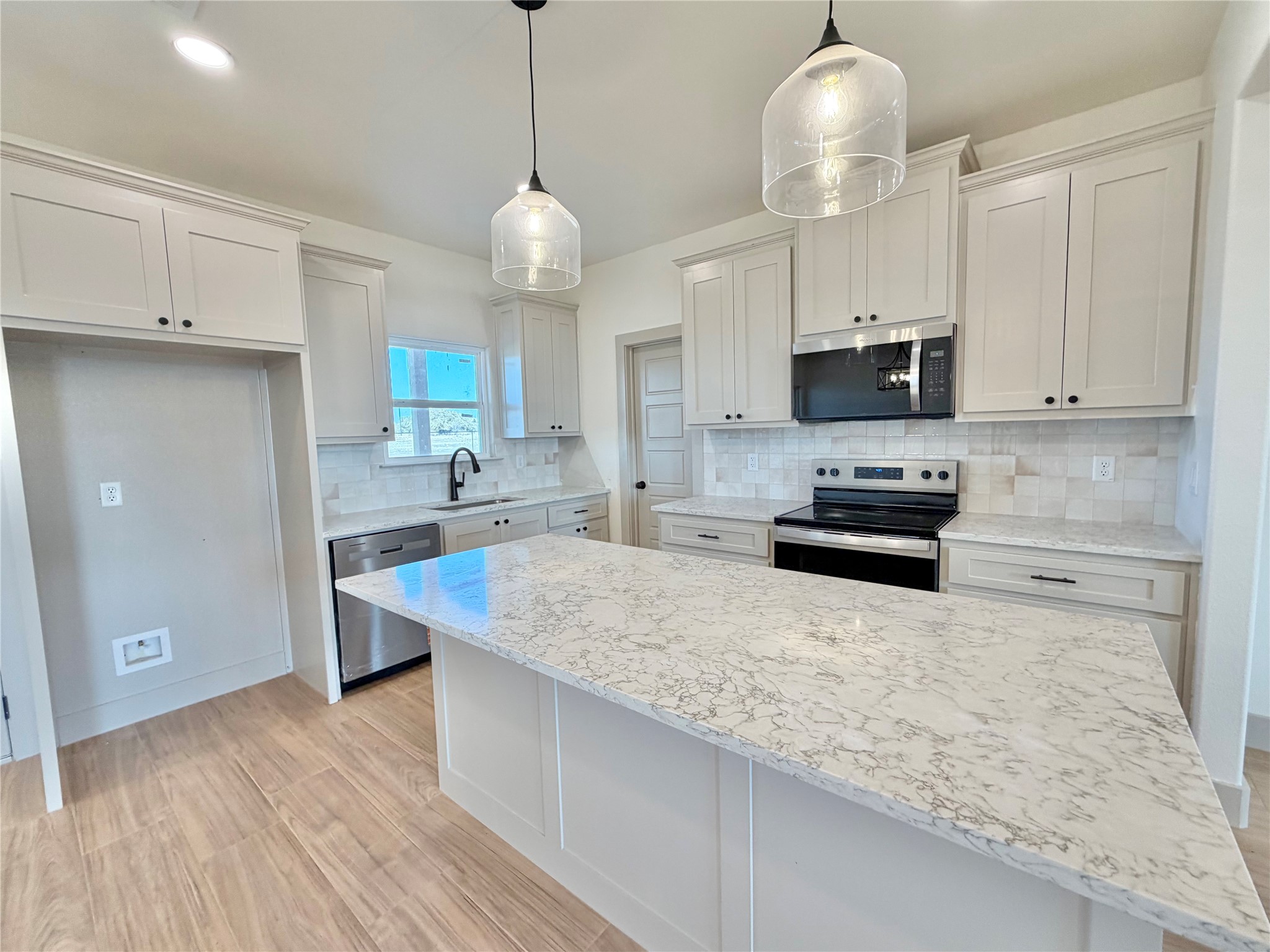 1009 Sabrina Court