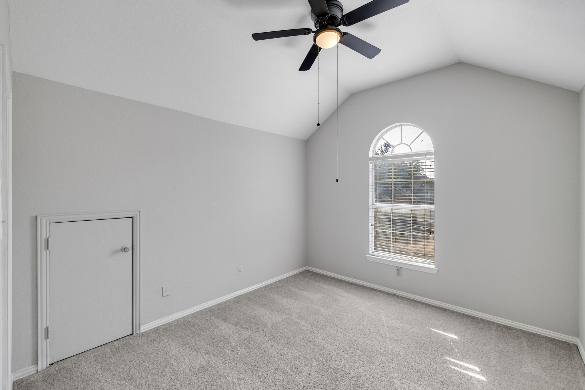 2001 Fair Oaks Circle