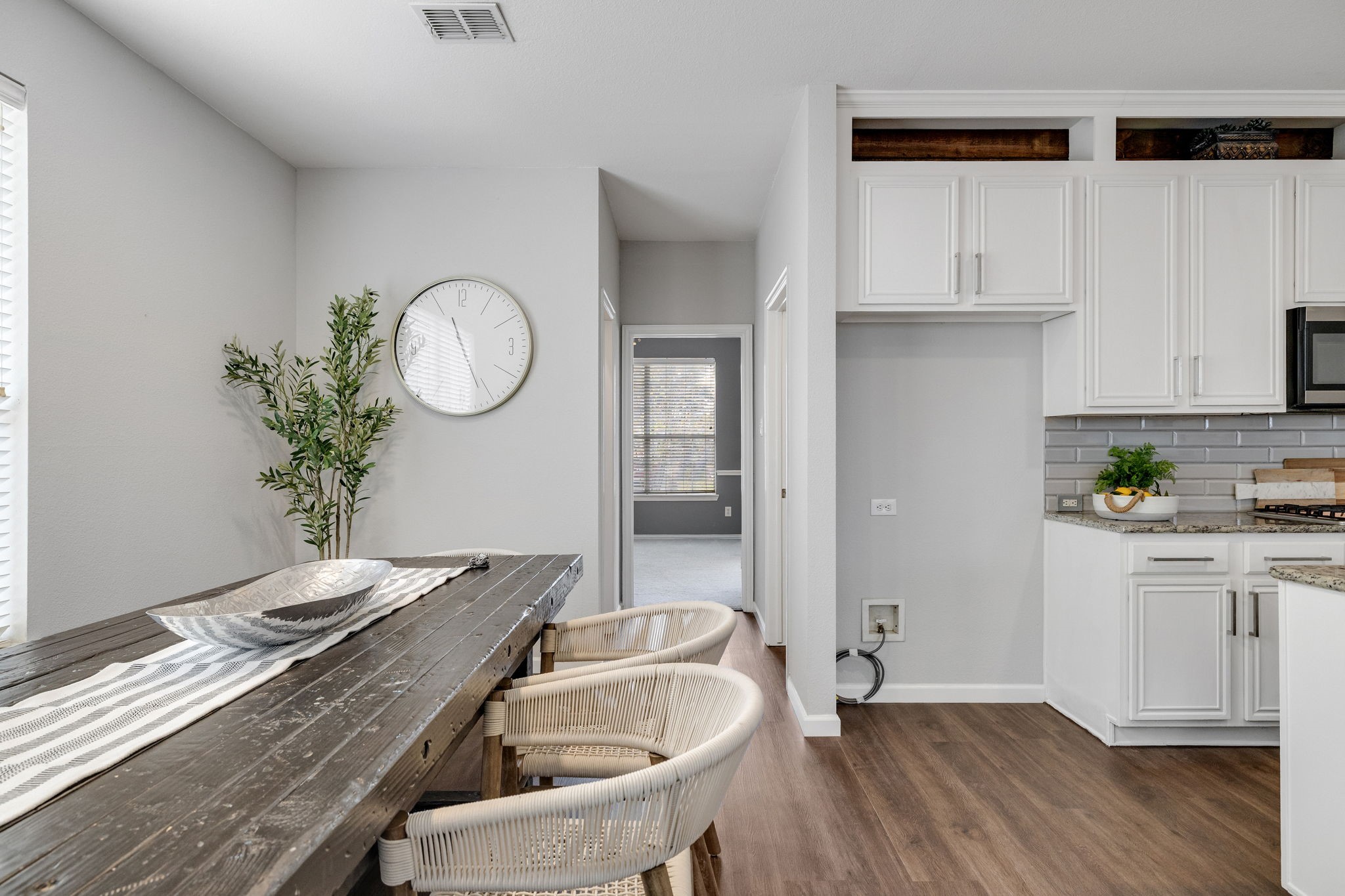 2001 Fair Oaks Circle