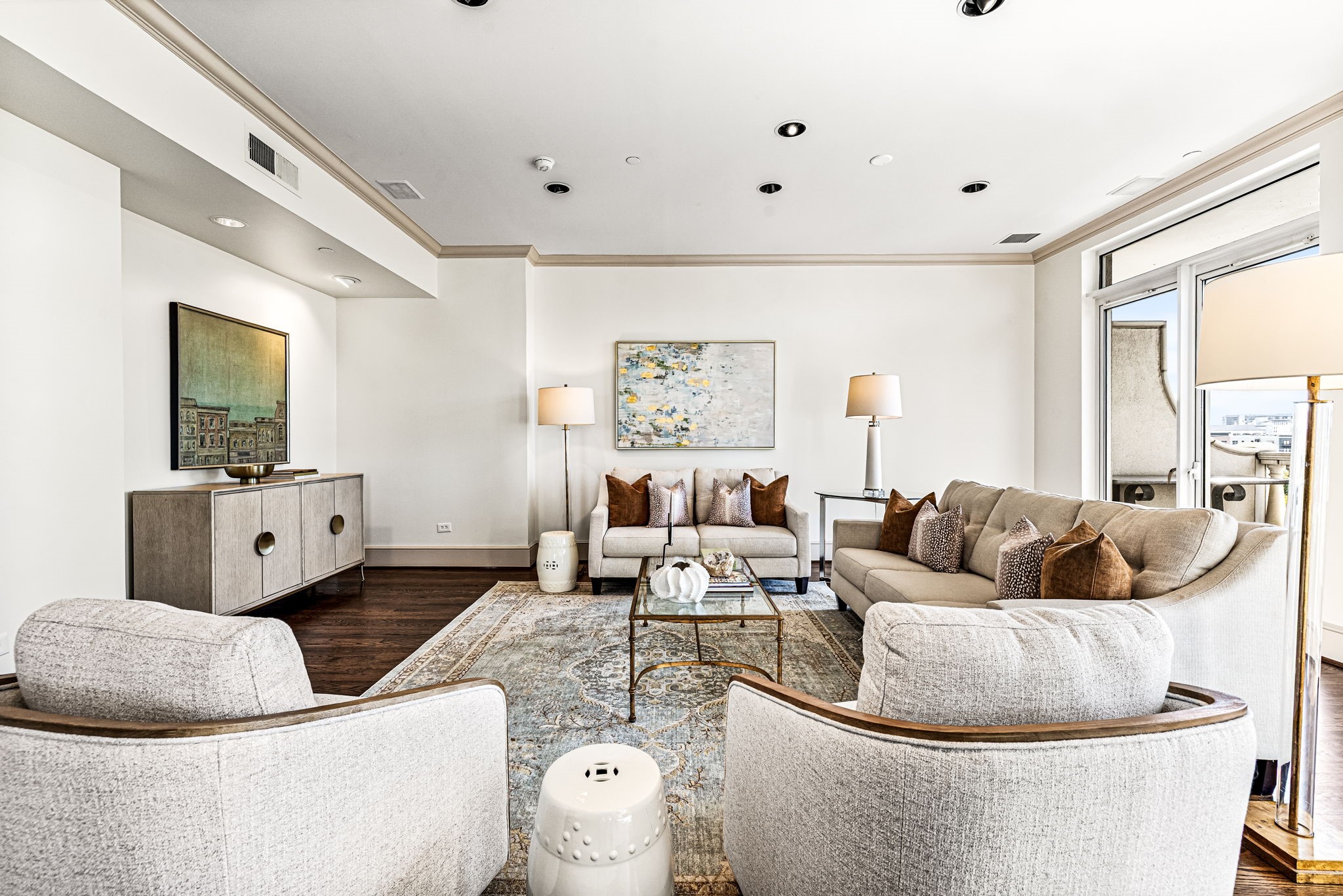 3505 Turtle Creek Boulevard 8B