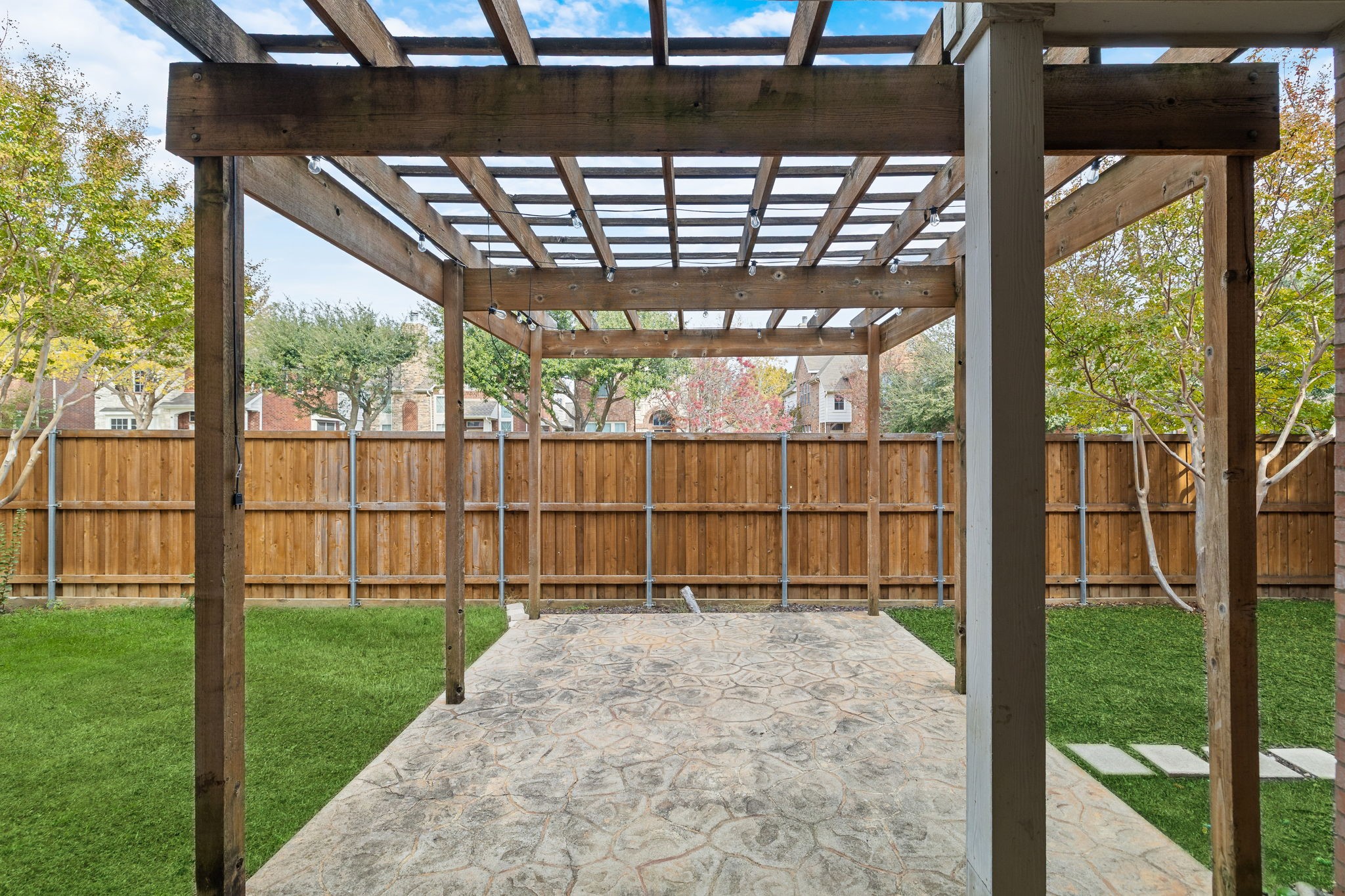 7453 Saddlehorn Drive