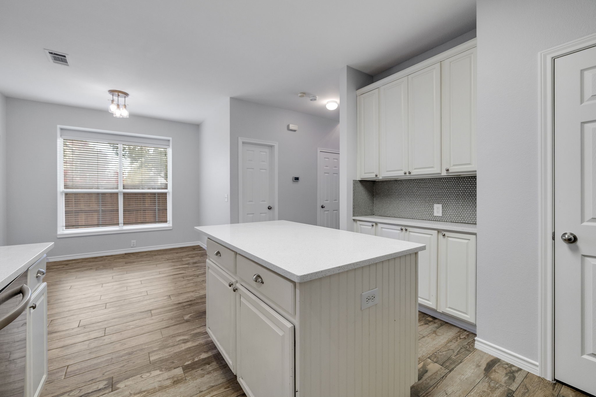 7453 Saddlehorn Drive