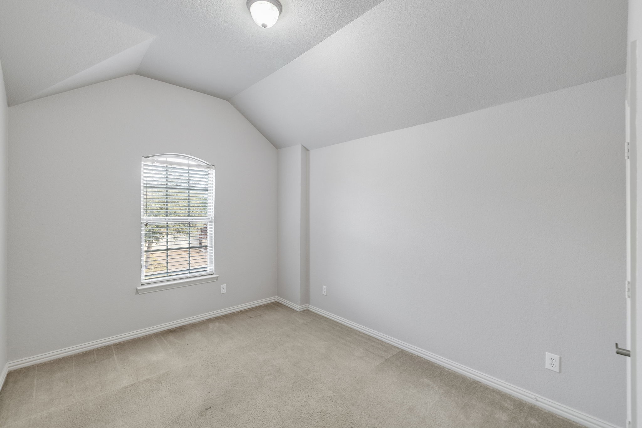 5629 Hampshire Drive