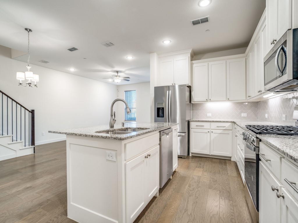4868 Woodruff Way