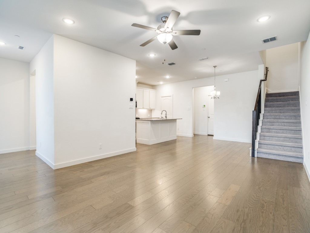 4868 Woodruff Way