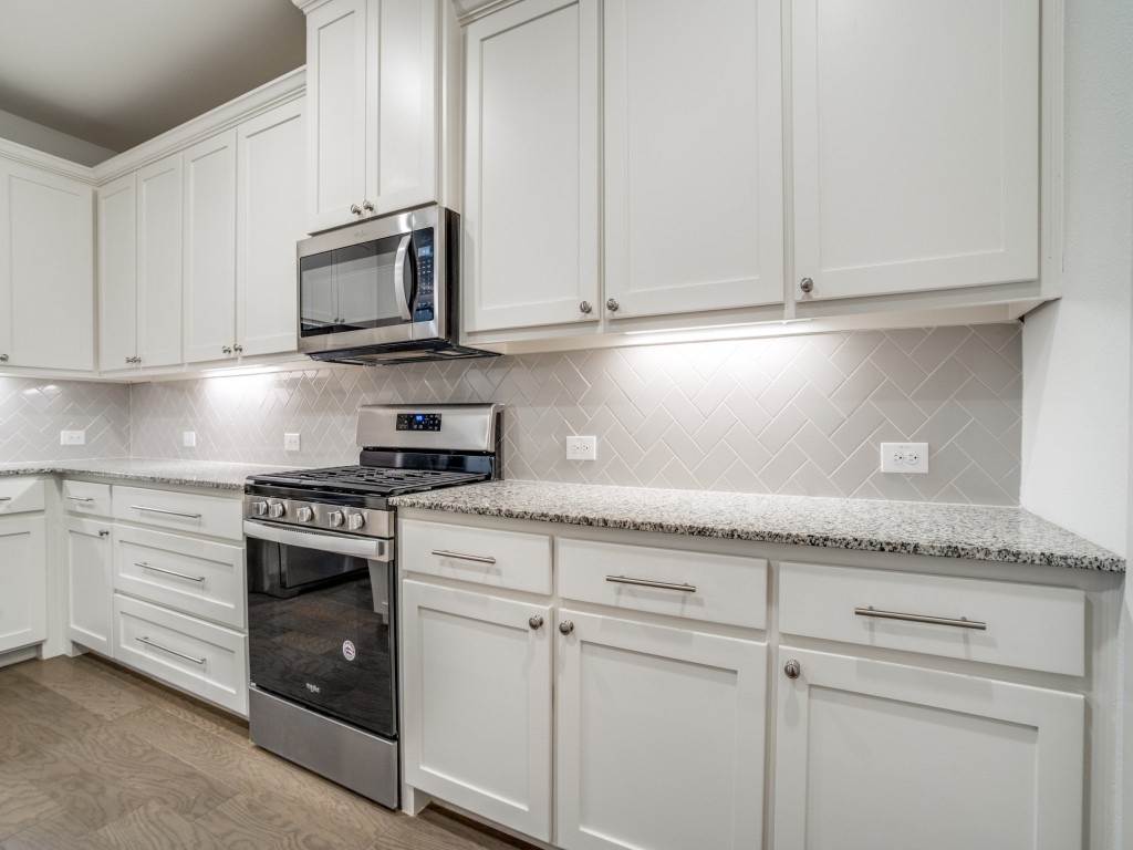4868 Woodruff Way
